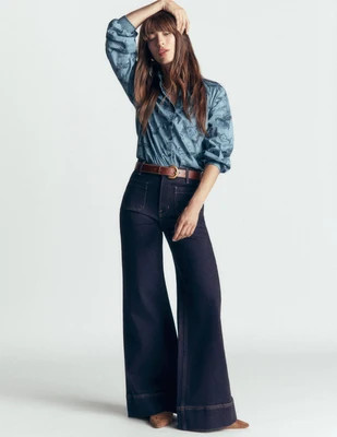 Boden Women's Patch Pocket Flare Jeans in Blue | Size 32 | Boden (US)