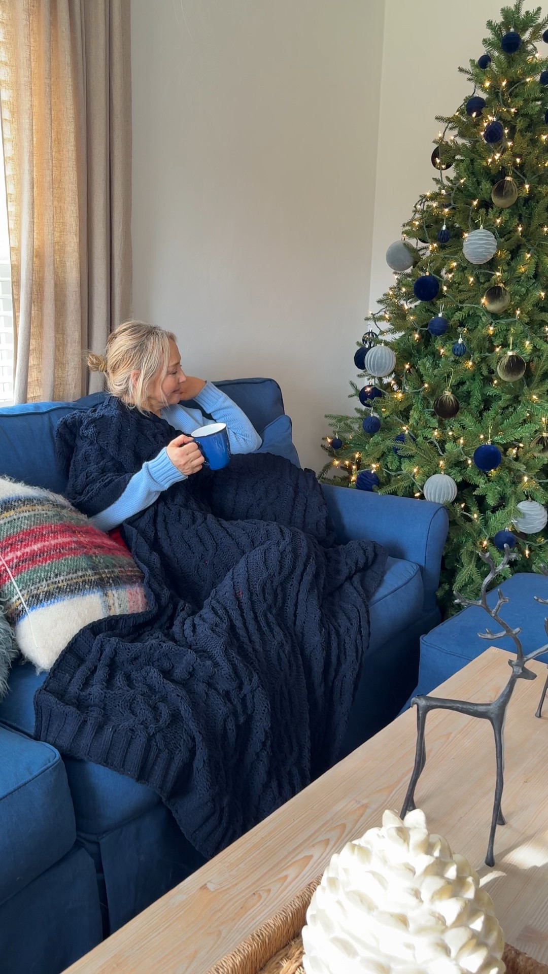 BATTILO Navy Blue Chunky Soft cozy Blanket . Blue home decor . Traditional home decor . Home decor ideas
#ltk #ltkhome #ltkfinds

#LTKSeasonal #LTKFindsUnder50 #LTKHome