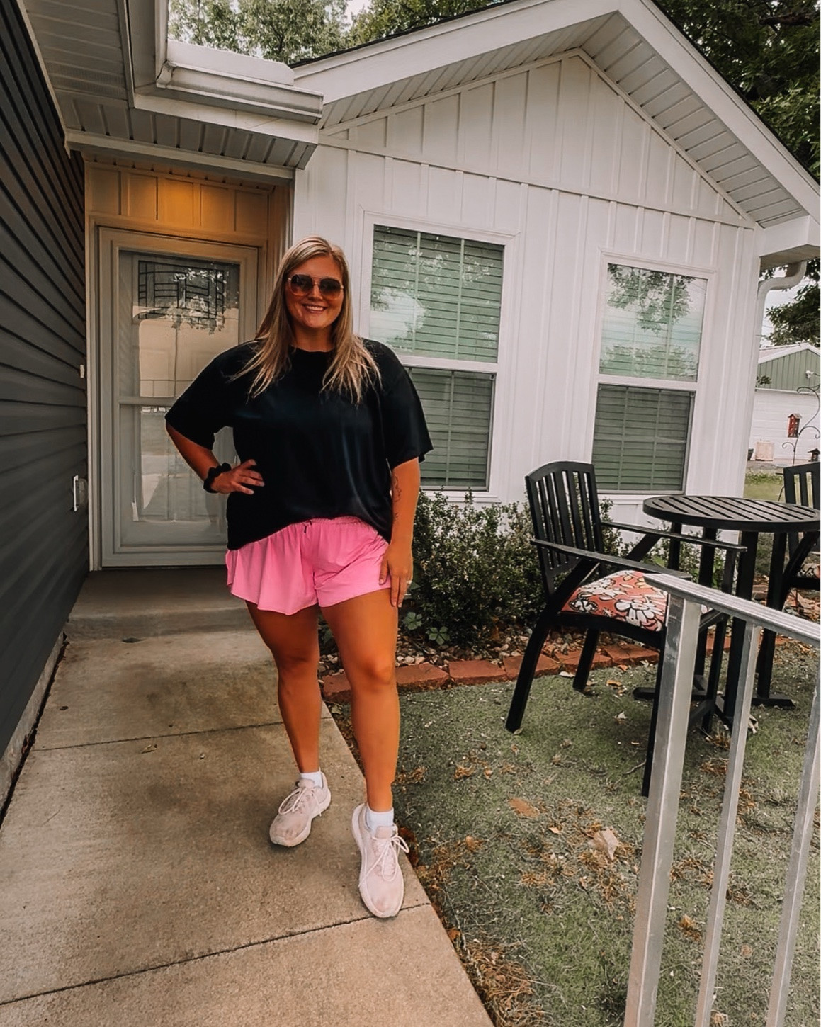 OOTD 🩷🩷
Cute and comfy as usual 🤪

#LTKootd #LTKMidsize #LTKmomlife