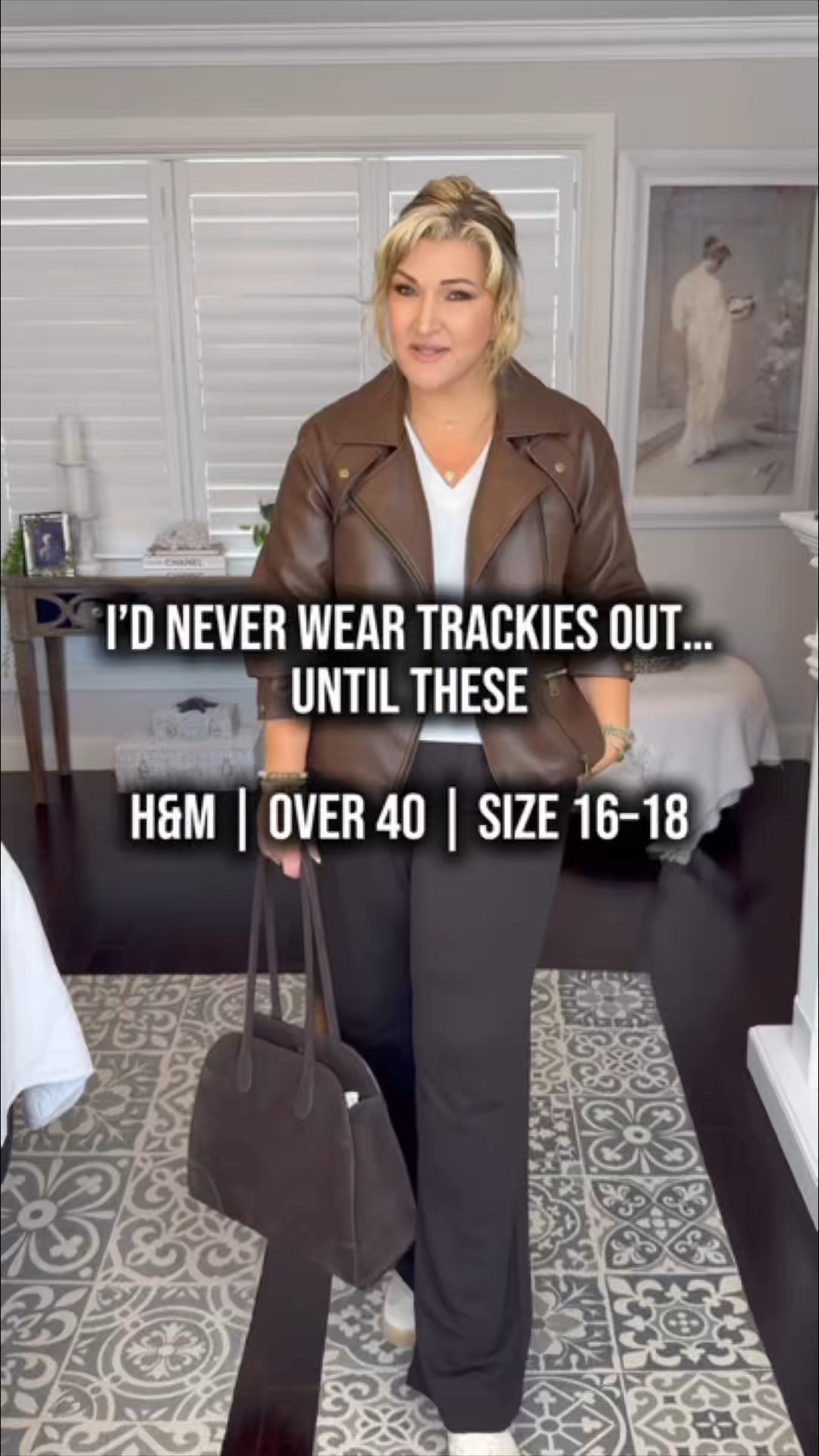 Would you wear tracksuit pants out to lunch?
Autumn is here, so it’s time to start thinking about dressing for the cooler weather.

I’m wearing size XL in all garments (I’m a size 16 in tops and size 18 in bottoms with a pear-shaped body)

#LTKaustralia #LTKmidsize #LTKplussize