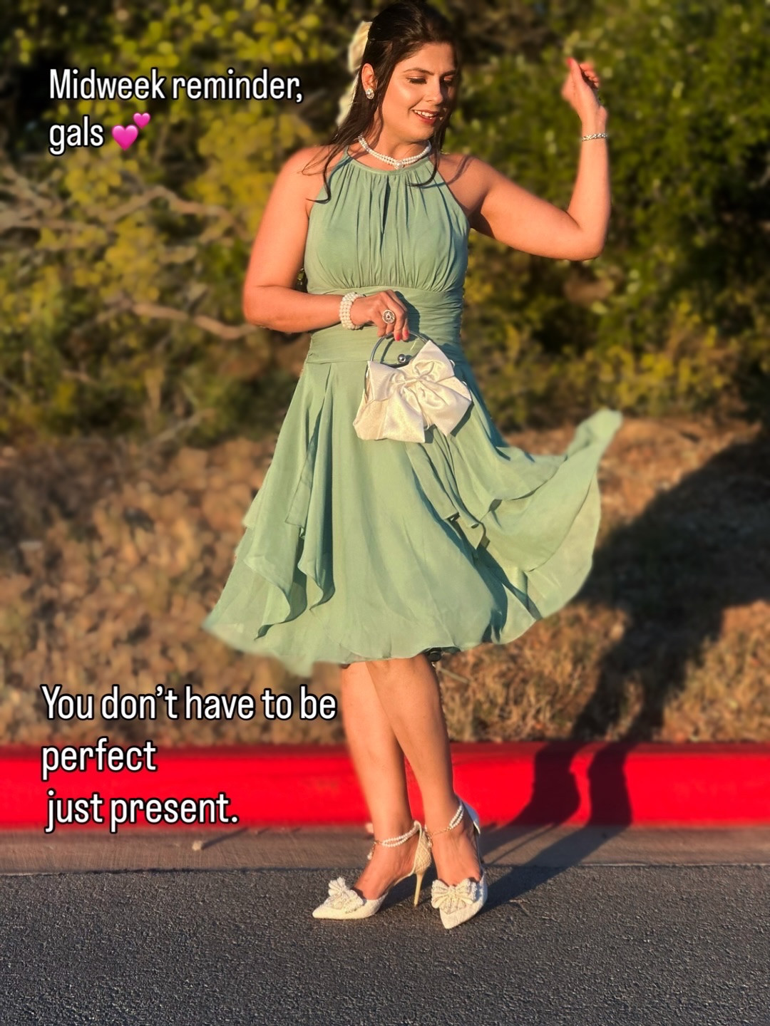 A perfect pastel to give you dreamy look! 
Everyone loved this dress , is from @jjshouseofficial 
Giveaway:
Girls, you can grab yours too! 💕
Use my exclusive code AS0929 on jjshouse.com for 10% OFF

https://www.jjshouse.com/product/a-line-halter-knee-length-chiffon-cocktail-dress-with-cascading-ruffles-ruffle-016170853-g170853

#LTKootd #LTKmomlife #LTKMidsize