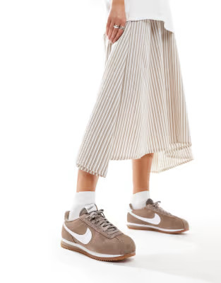 Nike Cortez suede unisex trainers in brown and white | ASOS (Global)