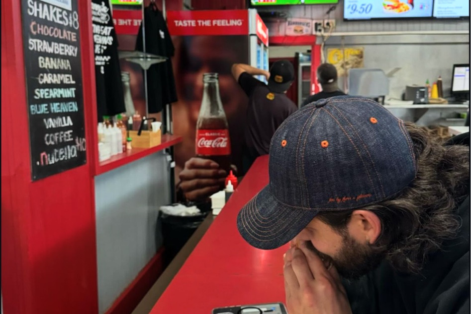 Gotta love a denim cap! 

#LTKaustralia #LTKwinter