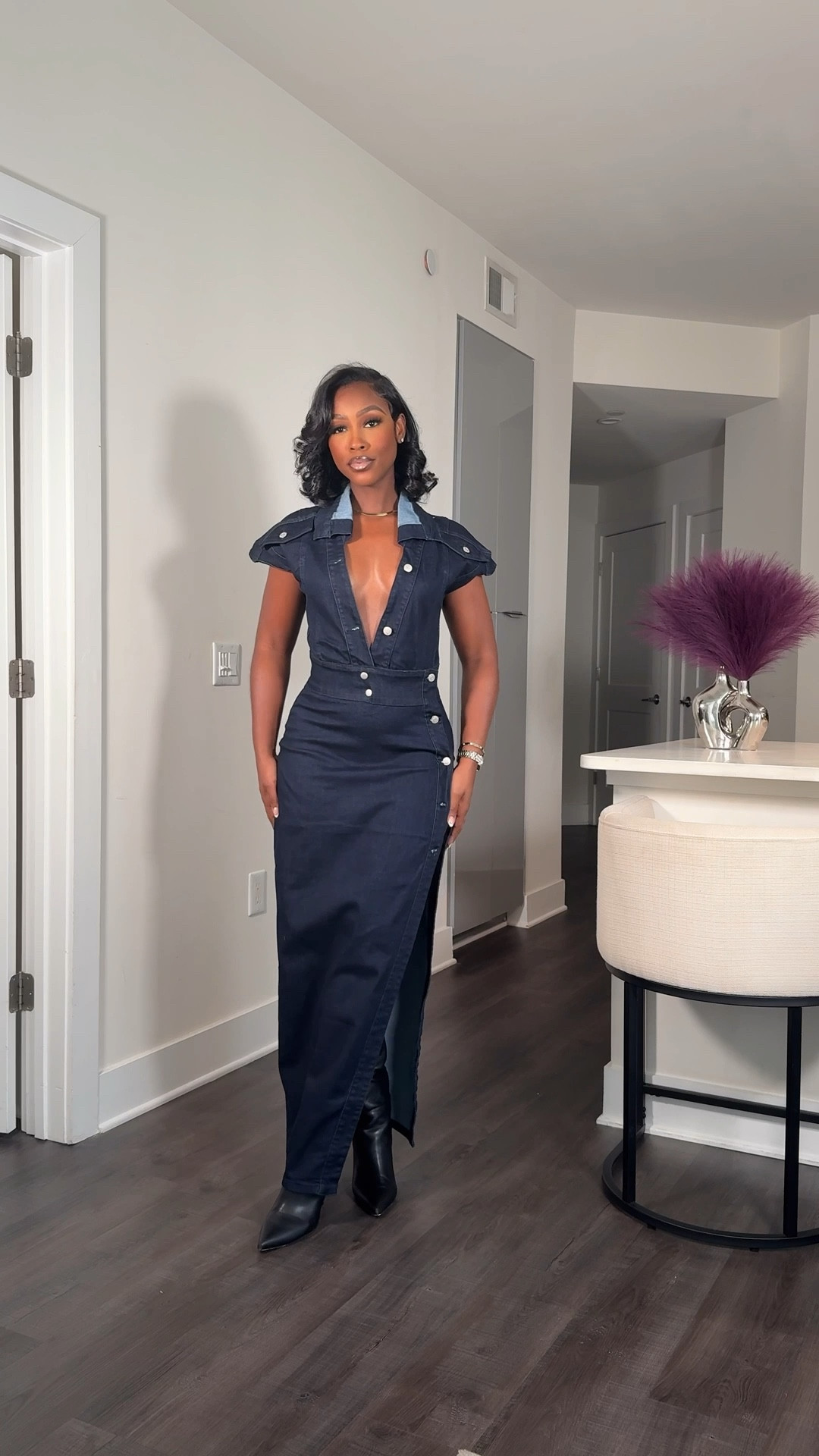 Restock Alert 🤭 One of my favorite denim dresses 😍
Size: Smalll