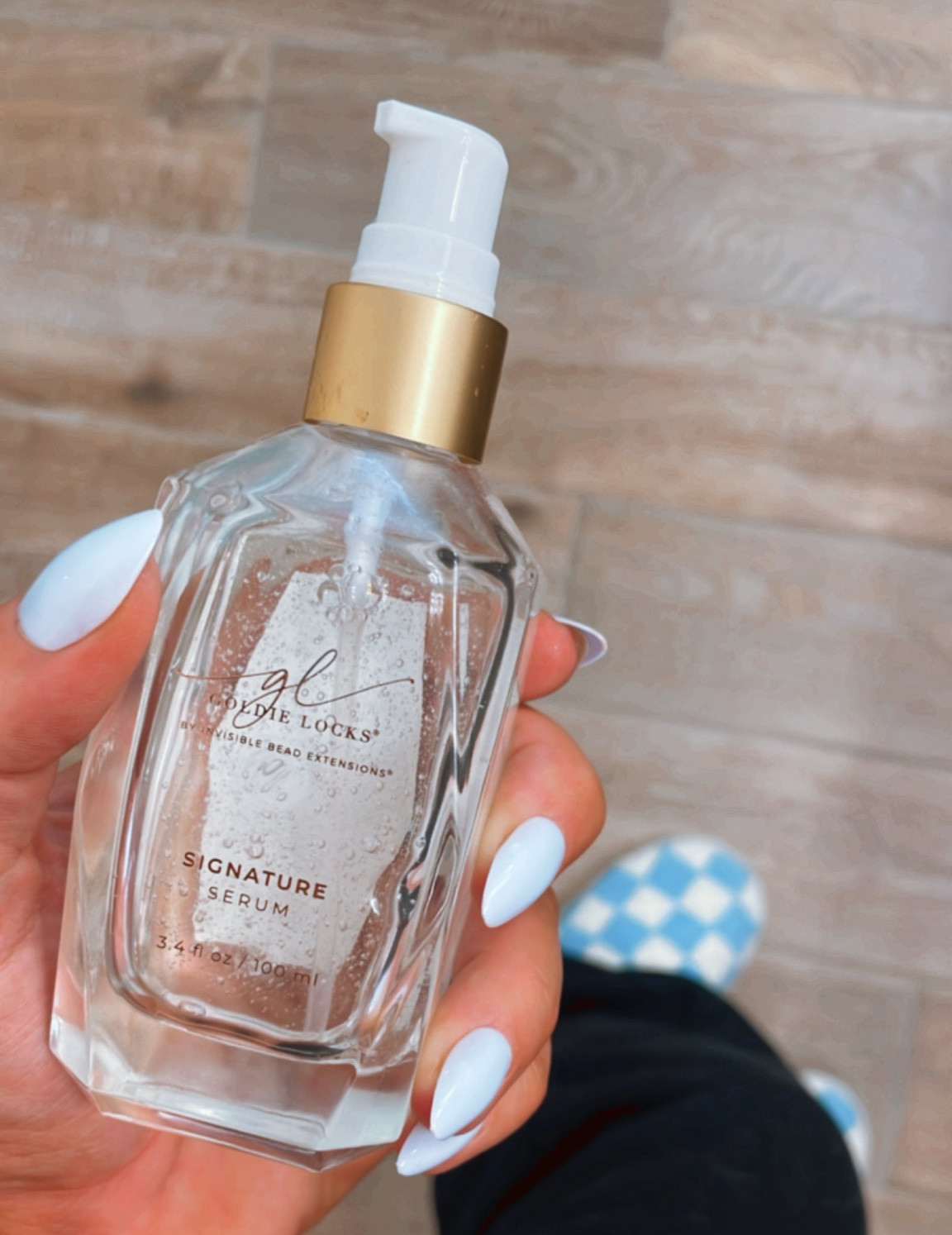 The best hair serum 👌🏼✨🤍

#GoldieLocks #BestHairSerum #HairProducts #LongHair #BlondeHair #Beauty #HairCare #Favorite 

#LTKfamily #LTKbeauty #LTKstyletip