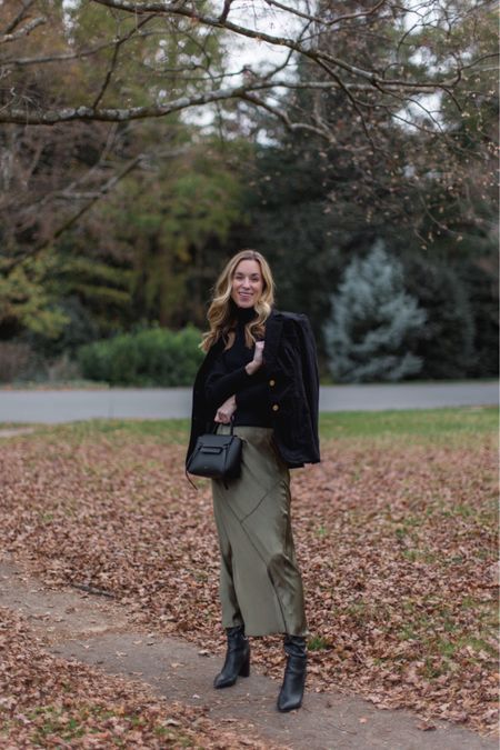 What I’d wear to a dressy Thanksgiving dinner 🍂 Sharing 5 more outfit ideas for everything from a casual Friendsgiving to turkey for two on NatalieYerger.com today! Turtleneck and shoes are old, similar linked.

#LTKSeasonal #LTKstyletip #LTKHoliday