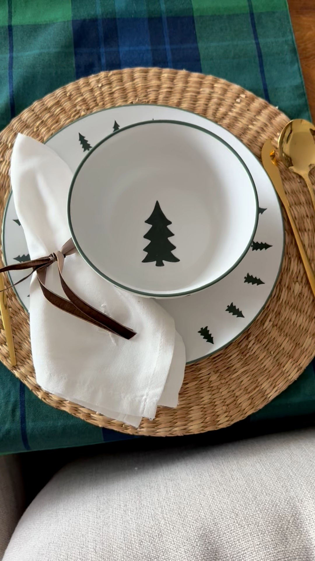 Omg I’m so obsessed with these dinnerware sets!!  

#LTKHome #LTKHoliday