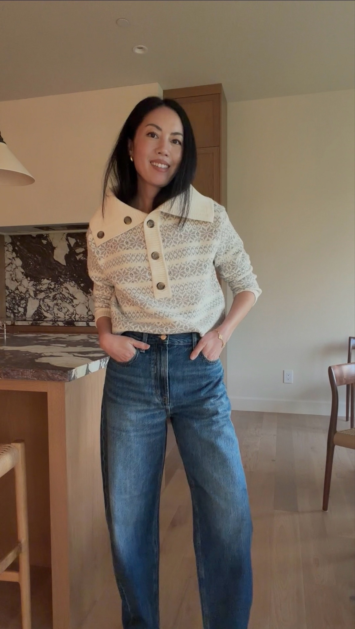 Weekend casual in my house clogs and cozy sweater.

#fairisle
#classicstyle
#weekendoutfit
#wintersweater
#winterjeans

#LTKHoliday #LTKgrwm #LTKSaleAlert