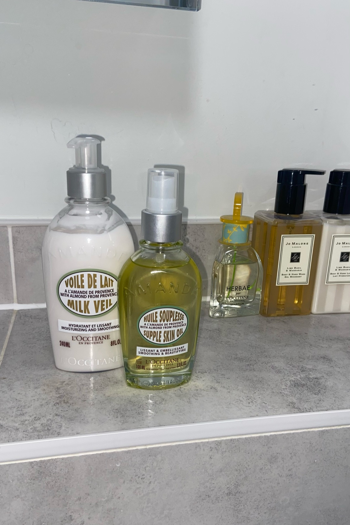 The best moisturising combo🫶🏻

#LTKbeauty #LTKfindsunder100 #LTKGiftGuide