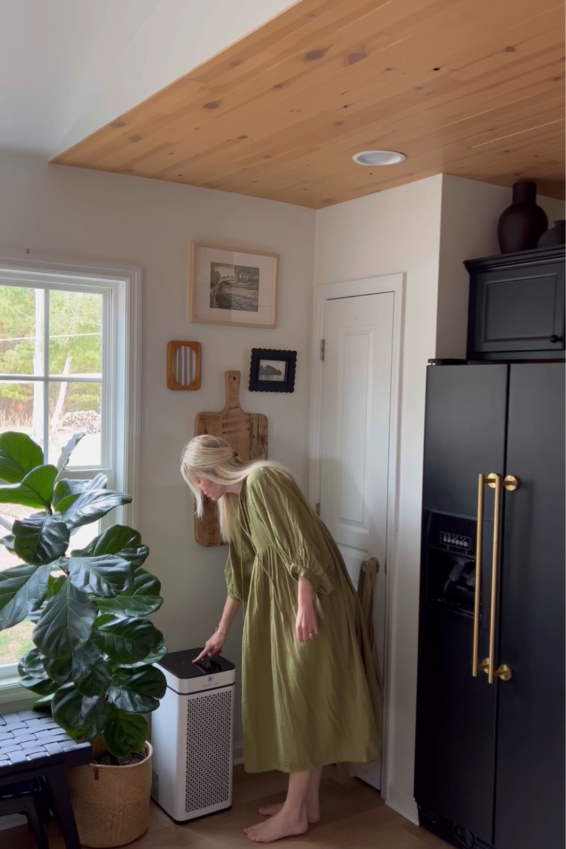 Linking our ceiling peel & stick wooden planks! They were so easy to install & are real wood 🪵 also — you might recognize the product photo ;) 