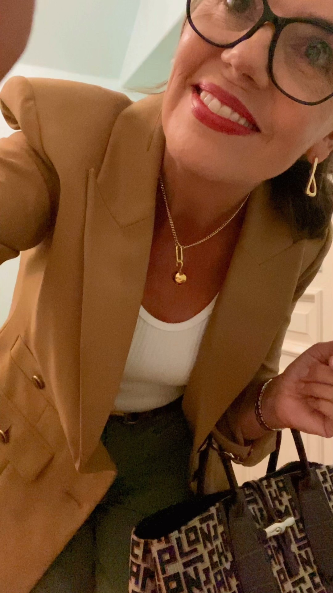 About last night …. 🍷

Veronica Beard / Nili Lotan / barrel pant / brown boots / animal print belt / longchamp /date night outfit / ootd / GDWM

#LTKOver40 #LTKSaleAlert #LTKStyleTip