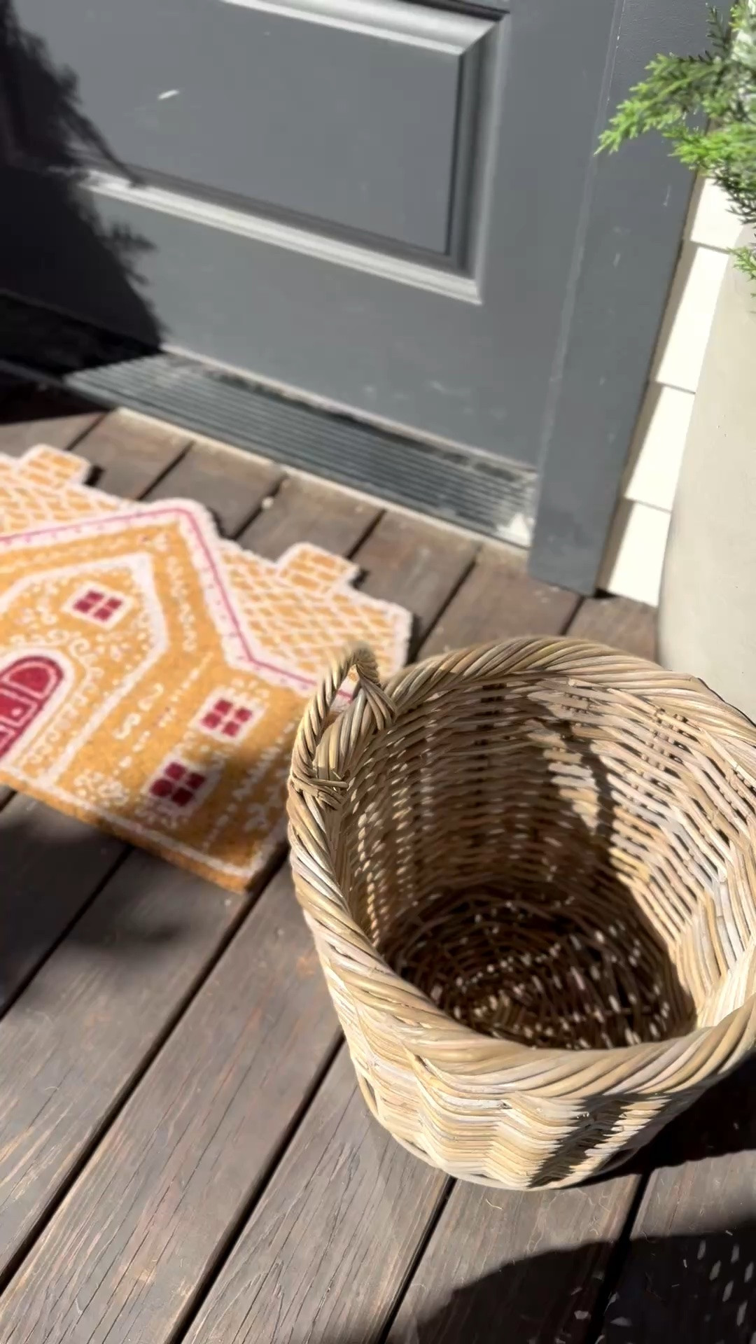 RESTOCK alert on the cutest Christmas gingerbread house door mat from Walmart home! #christmasdecor #homedecor #walmarthome

#LTKSeasonal #LTKHome
