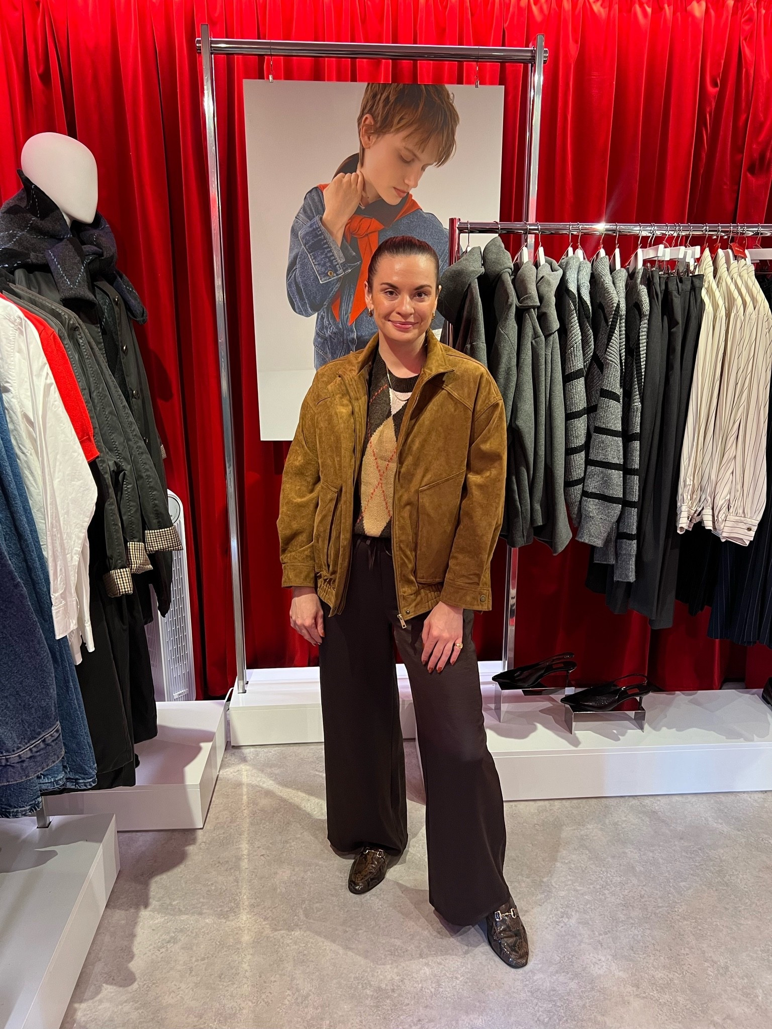 The looks I wore to deliver personal styling sessions for a big brand campaign with Matalan outside Westfield, London. 

This outfit couldn’t be more trendy if it tried…
Brown suede bomber jacket ✅ 
Brown satin trousers ✅ 
Argyle jumper ✅ 
Snakeskin loafers ✅ 
What’s not to love!? 

Louise x
Gifted by Matalan ❤️

#LTKFashionMonth #LTKuk #LTKautumn