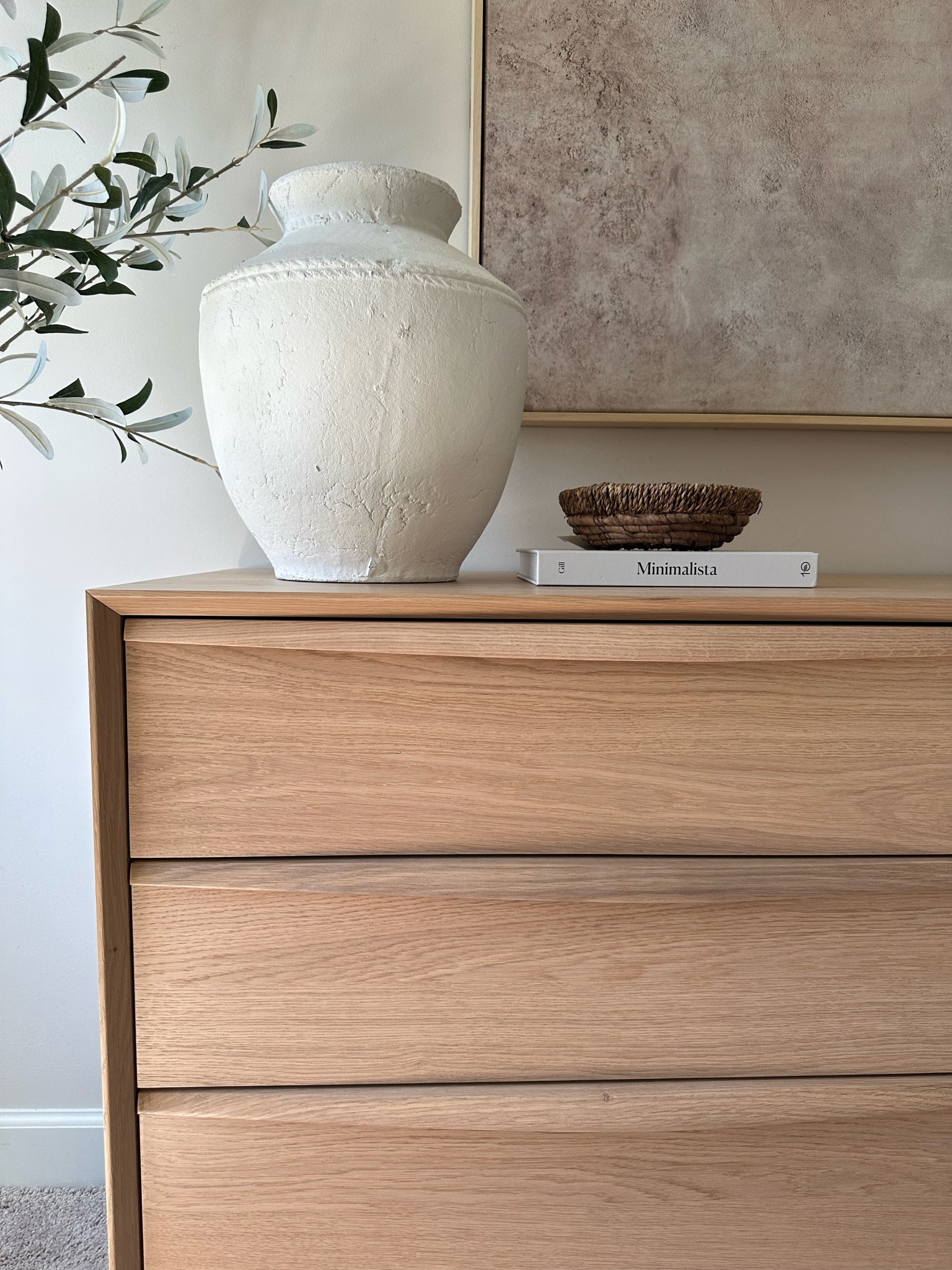 Vase
Dresser Styling 