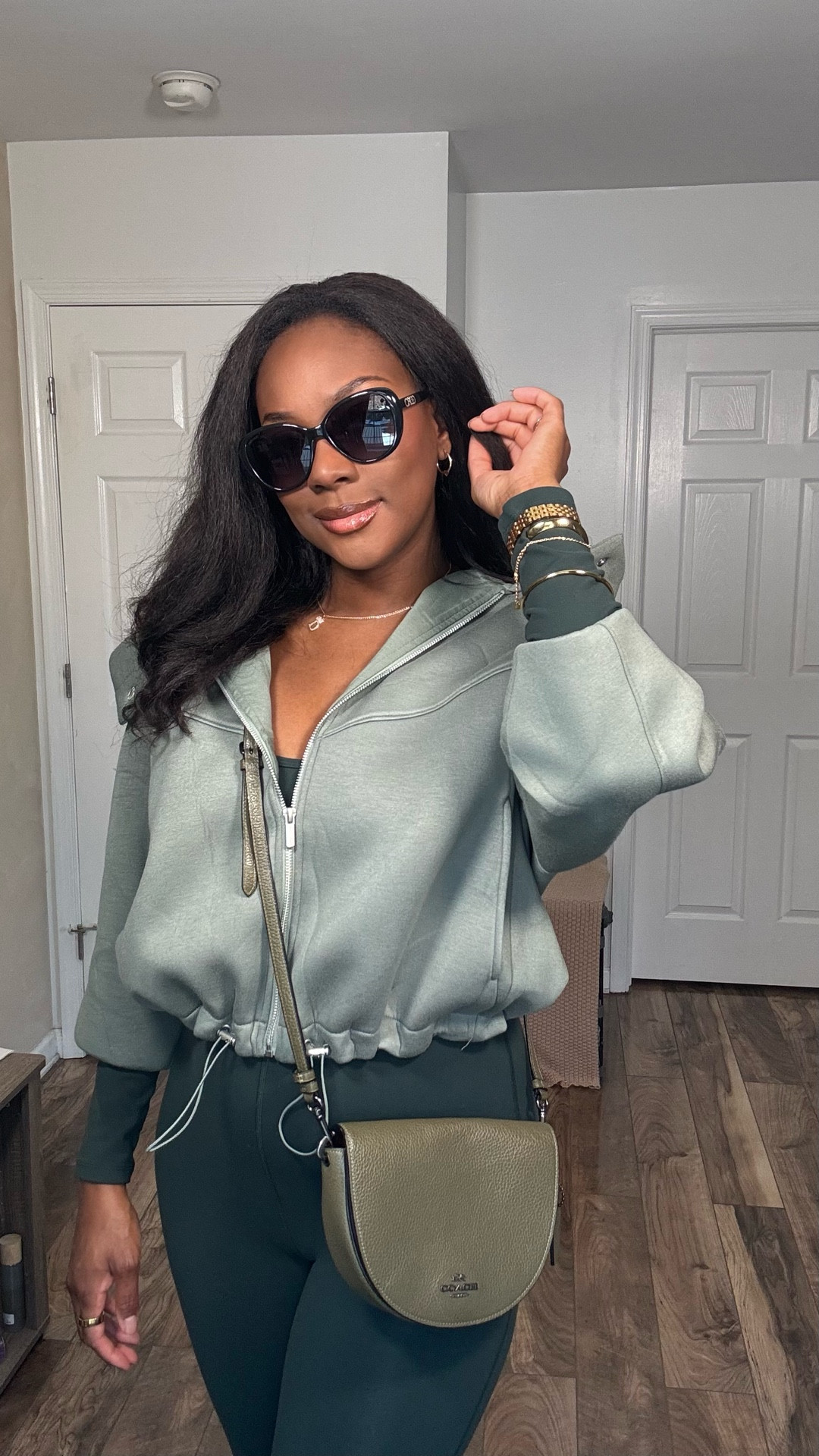 Comment ‘Need’ for the link to this cute hoodie from @walmartstyle @walmart 

#walmart #nycinfluencer #njinfluencer #styleinspiration #walmartfashion