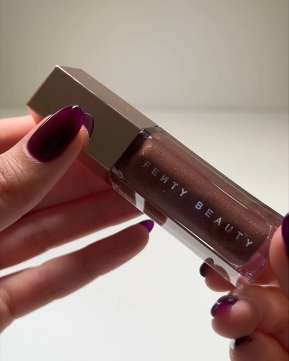 hot chocolit gloss bomb 😮‍💨💣🤎

#LTKSeasonal #LTKHoliday #LTKbeauty