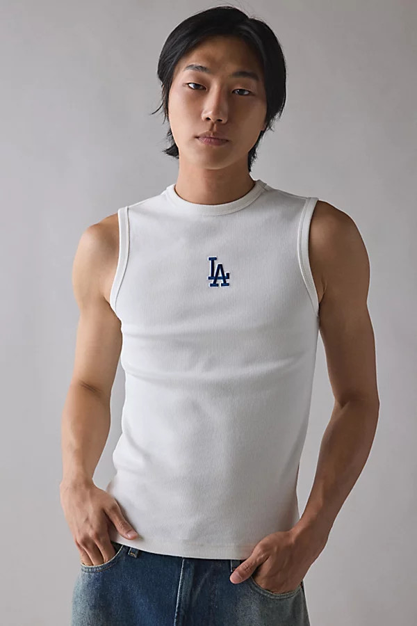 Pro Standard UO Exclusive MLB Team Logo Tank Top | Urban Outfitters (US and RoW)