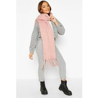 boohoo Women's Chunky Oversized Fringe Scarf in Pink | Misc | boohoo (US & Canada)