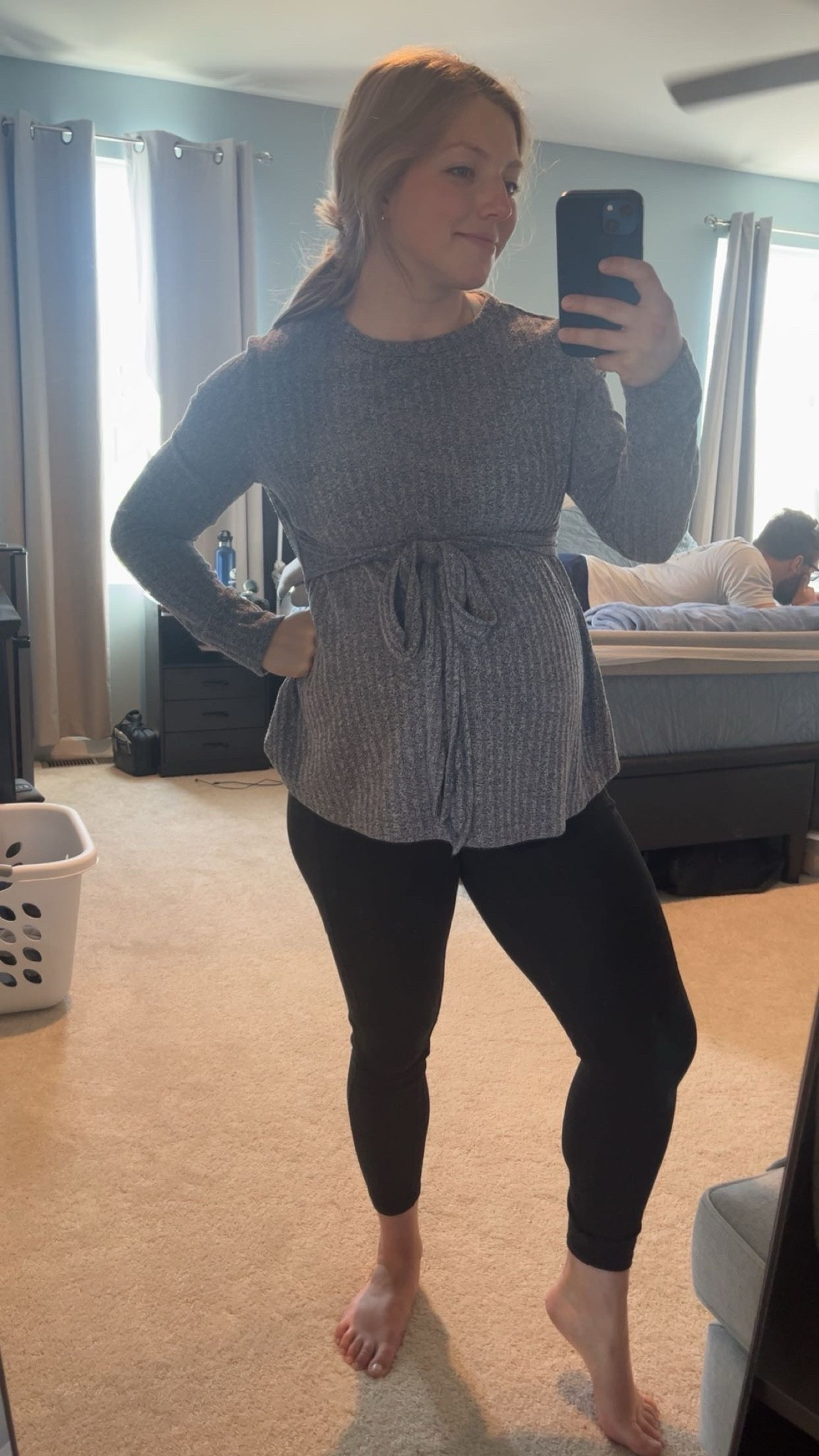 Love these waist-tied longsleeve tops that give you some semblance of a shape 🤰and come in lots of cute colors!

(5’2.5”, Size M)
#MaternityFaves

#LTKmomlife #LTKBump