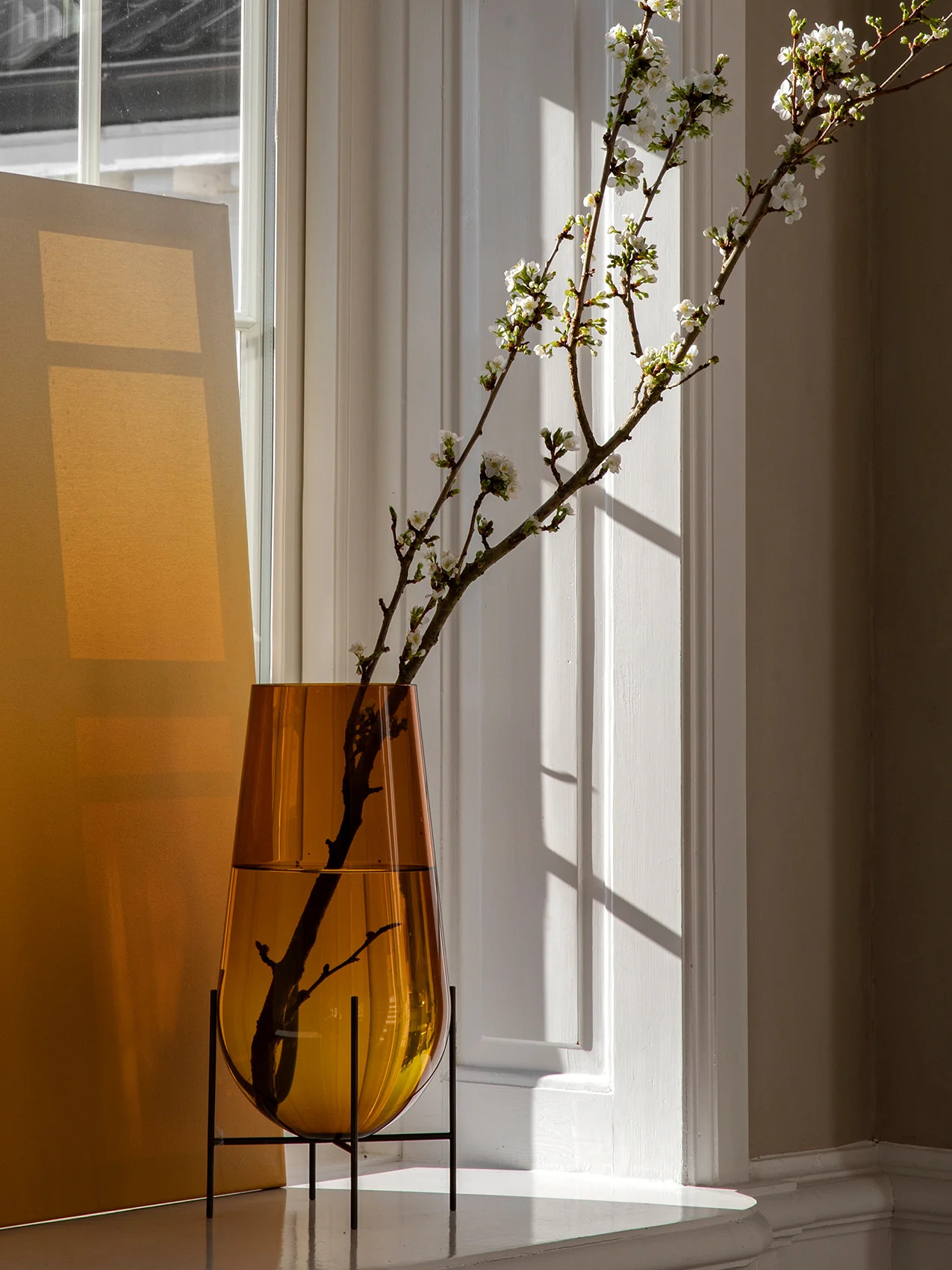 Echasse Vase by Theresa Arns | Scandinavian designer vase | Audo Copenhagen
