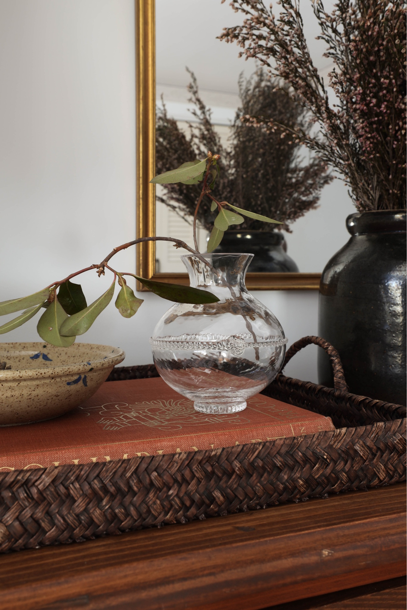 If you have yet to discover Juliska, do yourself a favor and browse through their incredible products. The scenic plates are probably my favorite! Linking a few of my favorite Juliska products as well as some other favorite finds from @perigold. #perigold #ad #perigoldpartner @juliskaofficial #juliska #paidlink