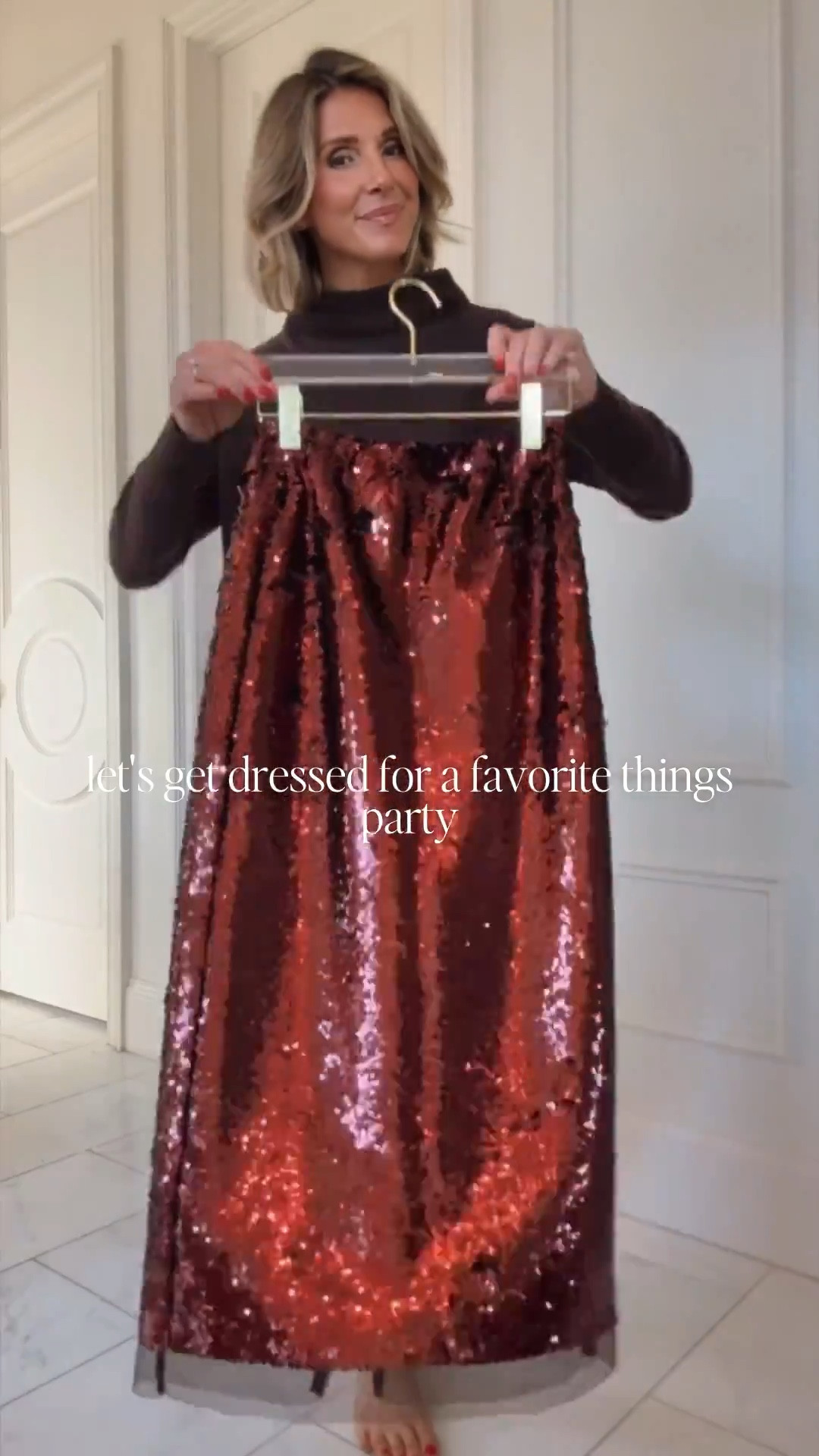 Love the color of this sequin skirt. I'm wearing size xs fits tts 


#LTKootd #LTKgrwm #LTKHoliday