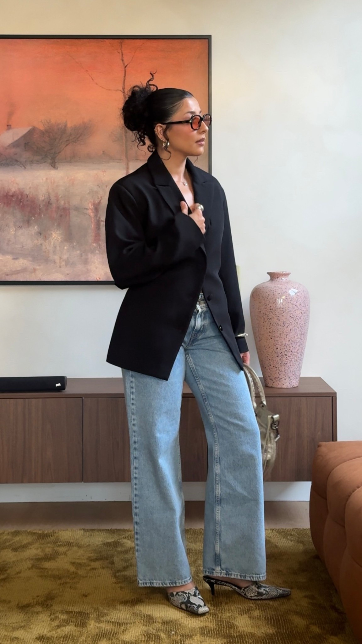 My go-to outfit — jeans & a blazer!! I sized up in the jeans (they run small & are perfect for petite girls under 160cm) & meshki regularly bring out this blazer in new colourways (my black blazer is sold out but they have other colours) 🖤

#LTKaustralia #LTKstyletip #LTKpetite