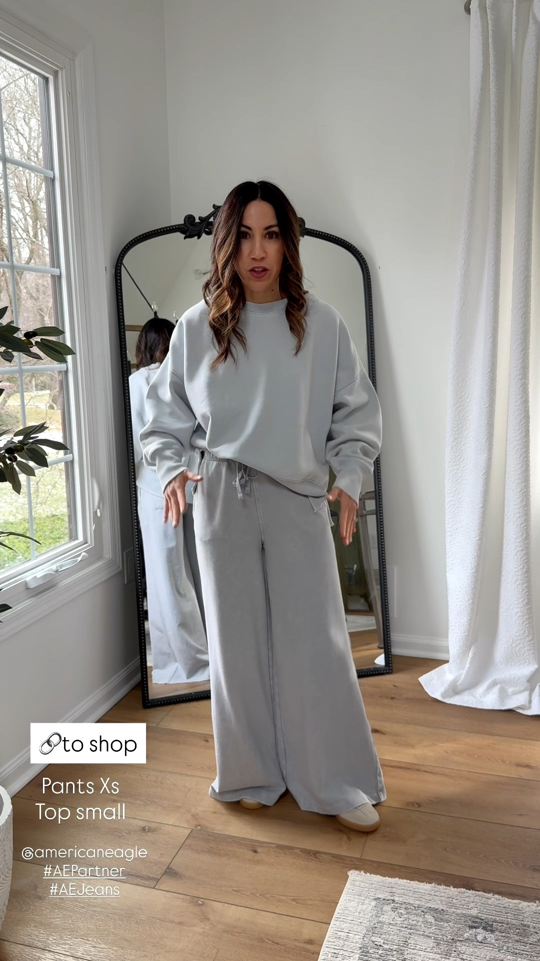 @americaneagle 
#AEPartner 
#AEJeans
Wide leg sweatpants XS. Sweatshirt small.

#LTKOver40 #LTKFindsUnder50 #LTKSaleAlert