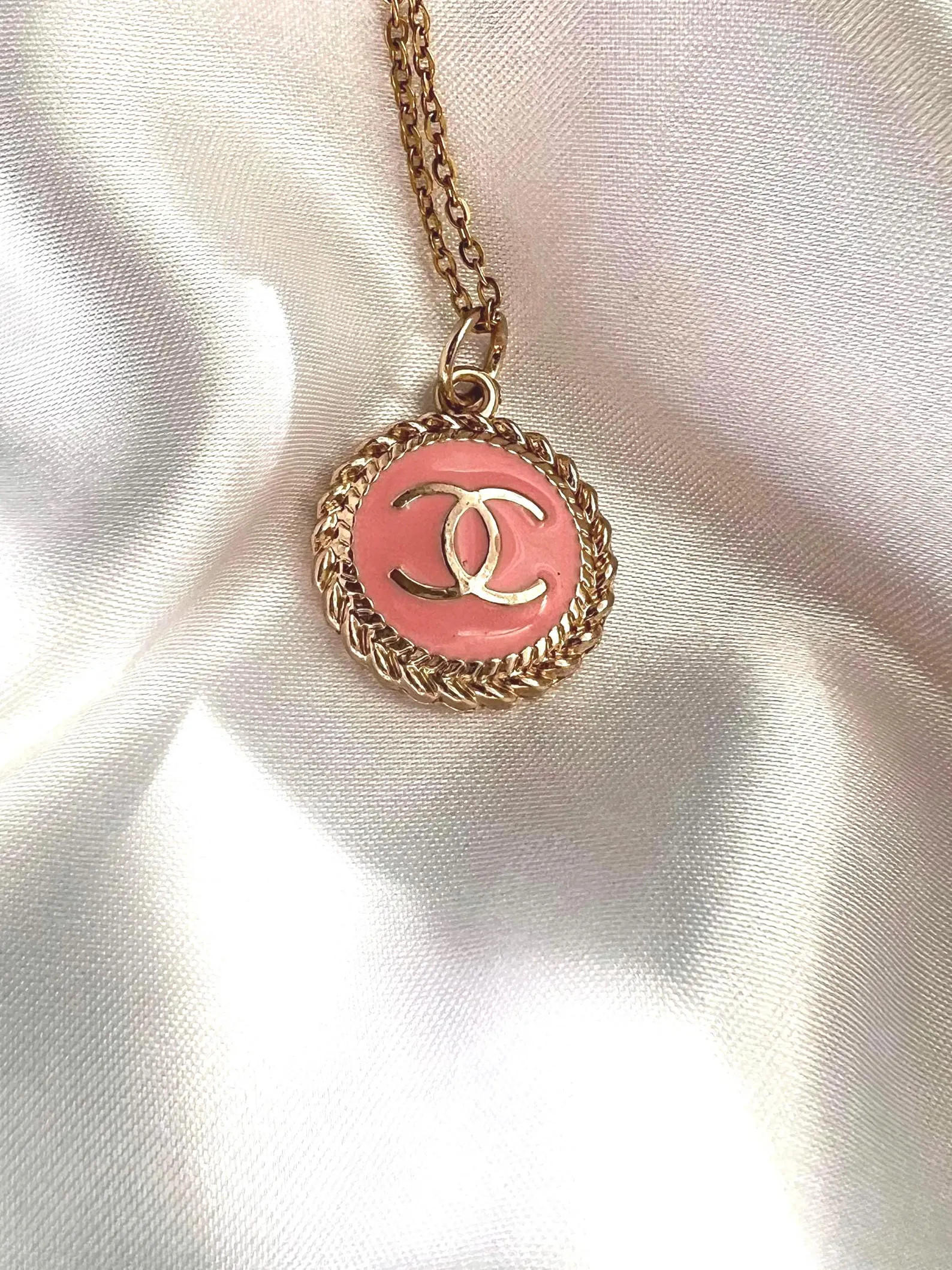 Repurposed, Upcycled, Vintage Pre-loved Pink Disk Charm Necklace, Gold Tone Stainless Steel Chain... | Etsy (Global)