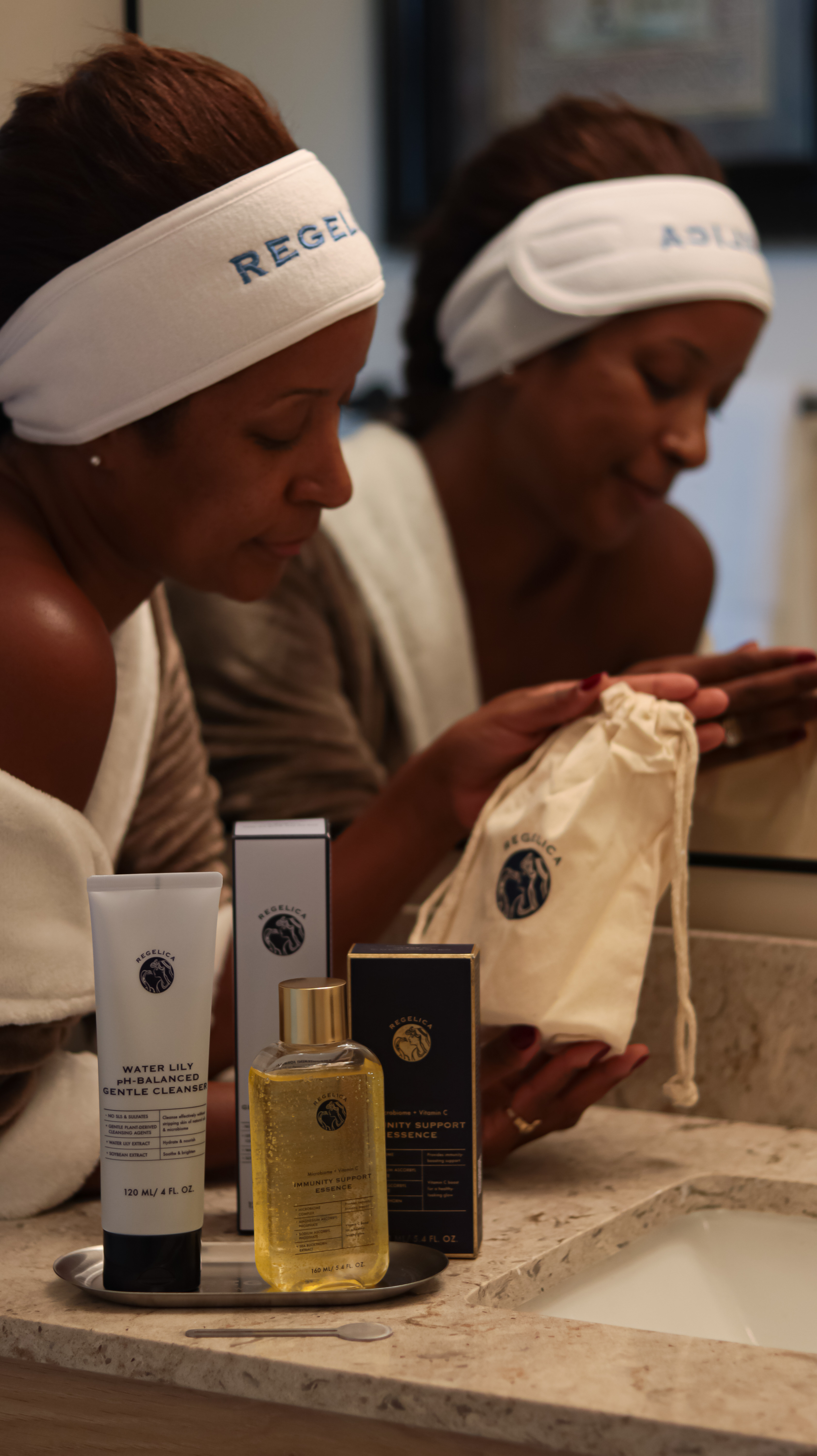 ✨ Let me put you on: this Korean-formulated skincare was made for Western skin — and my face is obsessed.

I’ve been using Regelica Water Lily Cleanser + Microbiome Vitamin C Essence for a week and my skin feels calm, bright, and actually healthy (like, wow).

💧 Gentle but effective
🍊 Brightens + repairs with stable Vitamin C
🧬 Supports skin immunity + barrier strength
🌸 No stripping, no irritation, just glow.

Linked everything on my LTK 💻
#regelica #kbeauty #skincarethatworks #glassskin #skincareroutine #ad #ltkit #cleanglow #vitamincserum
#skincare #koreanskincare #regelica #vitaminc

#LTKFindsUnder100