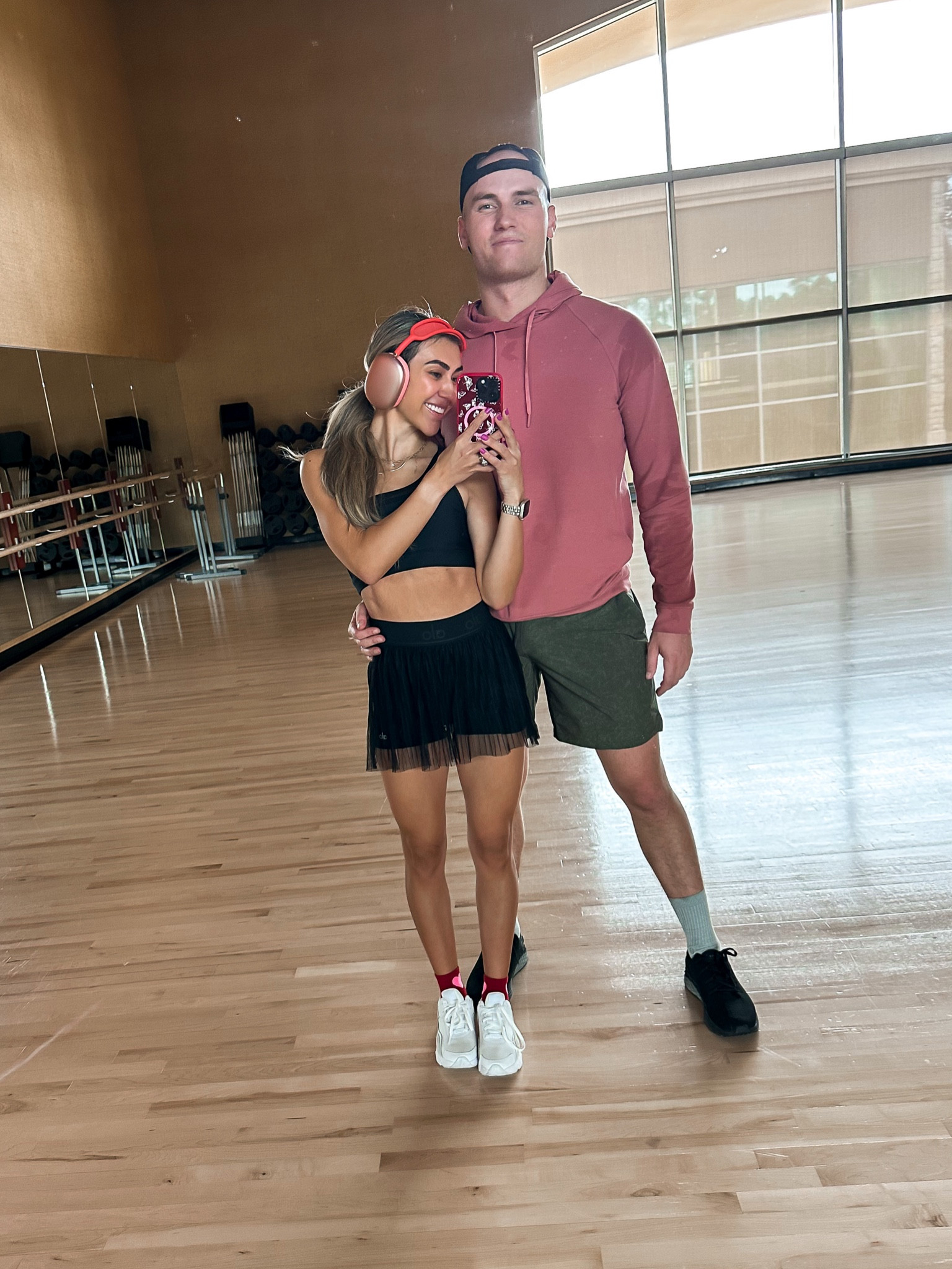 WORKOUT AND ATHLETIC WEAR OUTFIT OF THE DAY👏🏼🤍🥰 #fitness #workout #athletic #fit #fitcouple #viral #viralproducts #dupe #dupes #alo #aloyoga 

#LTKfit #LTKunder100 #LTKstyletip