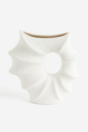 Stoneware clam shell bowl | H&M (UK, MY, IN, SG, PH, TW, HK)
