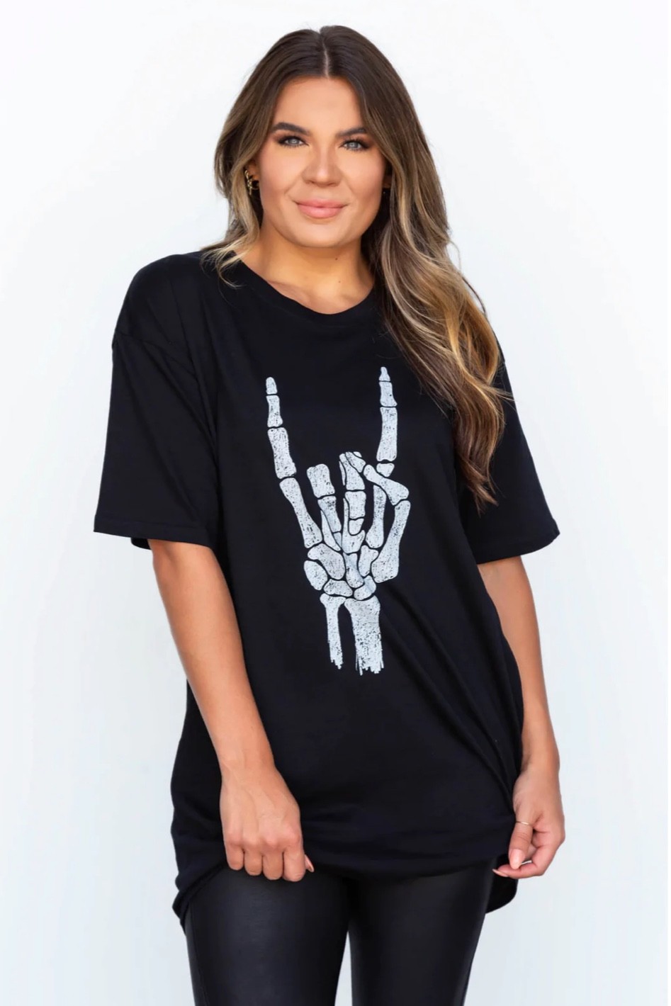 Halloween Graphic Tee 
Discount code: JENNAH15 

Halloween 
Halloween outfit 
Fall
Fall outfit 
Graphic Tee 
Skeleton 
Apricot Lane 

#halloween #halloweenoutfit #graphictee #fall #falloutfit 

#LTKSeasonal #LTKstyletip #LTKunder50
