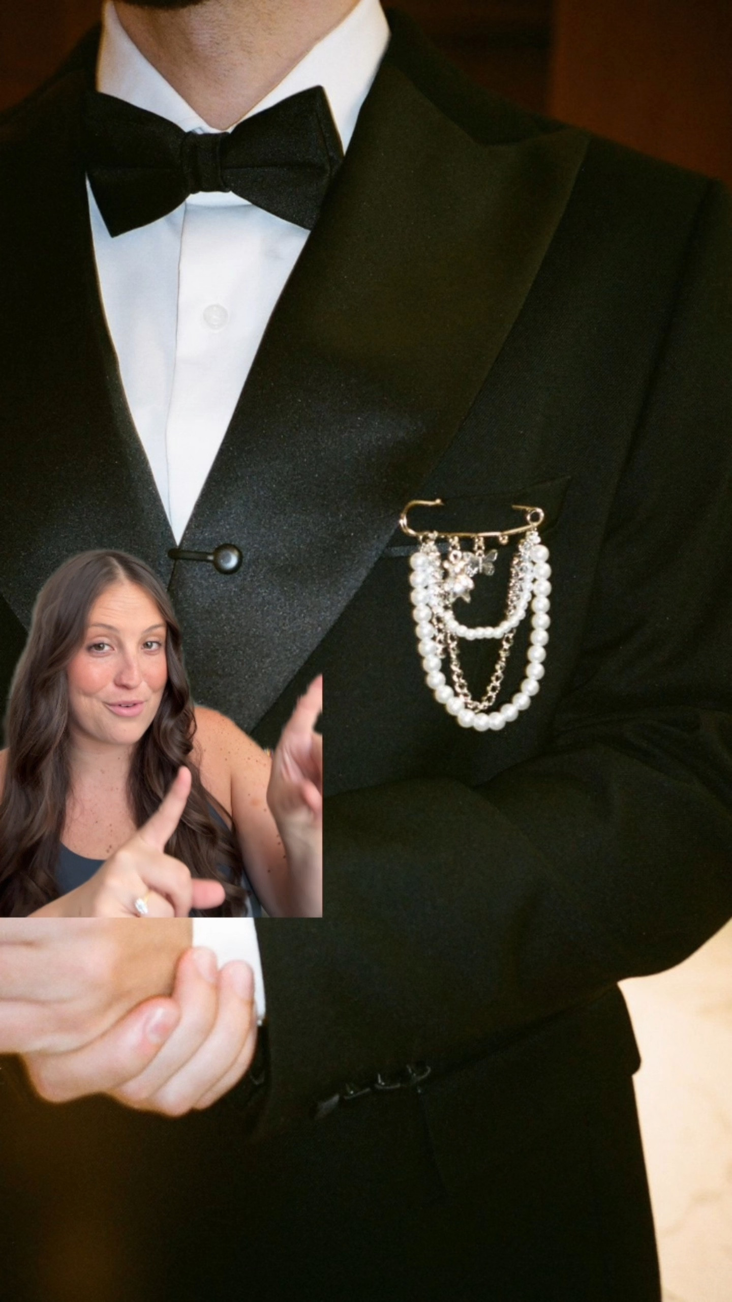 Newest wedding fashion trend: brooches! 