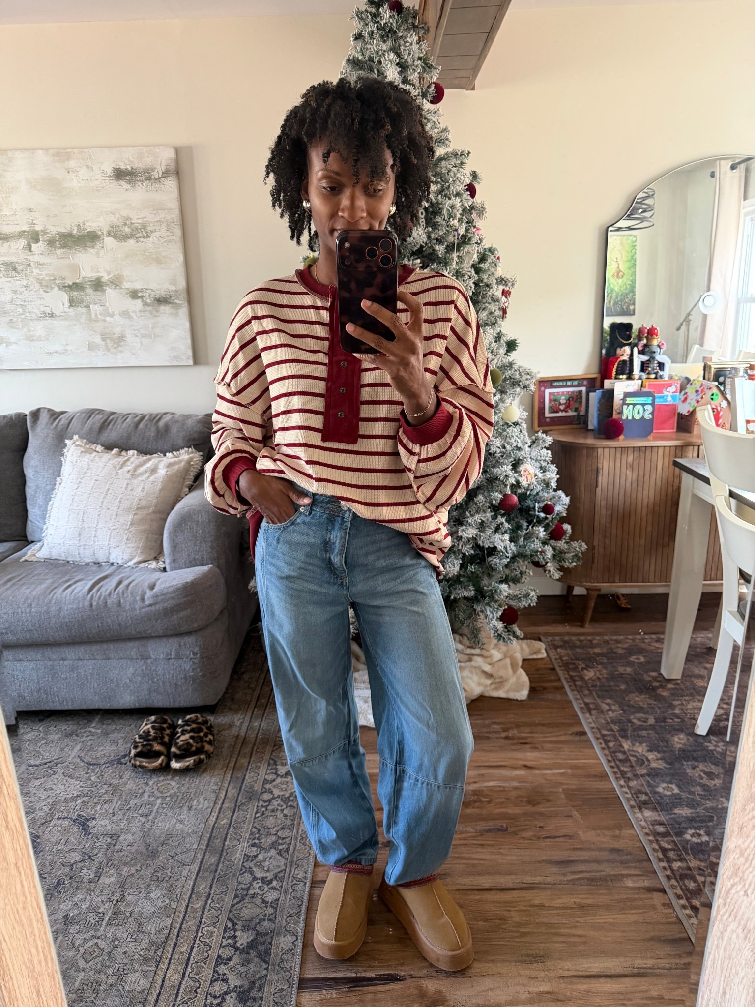 Oversized Waffle Knit Henley
Wearing size small and comes in 11 colorways 
Comes in sizes S-XXL

#LTKootd