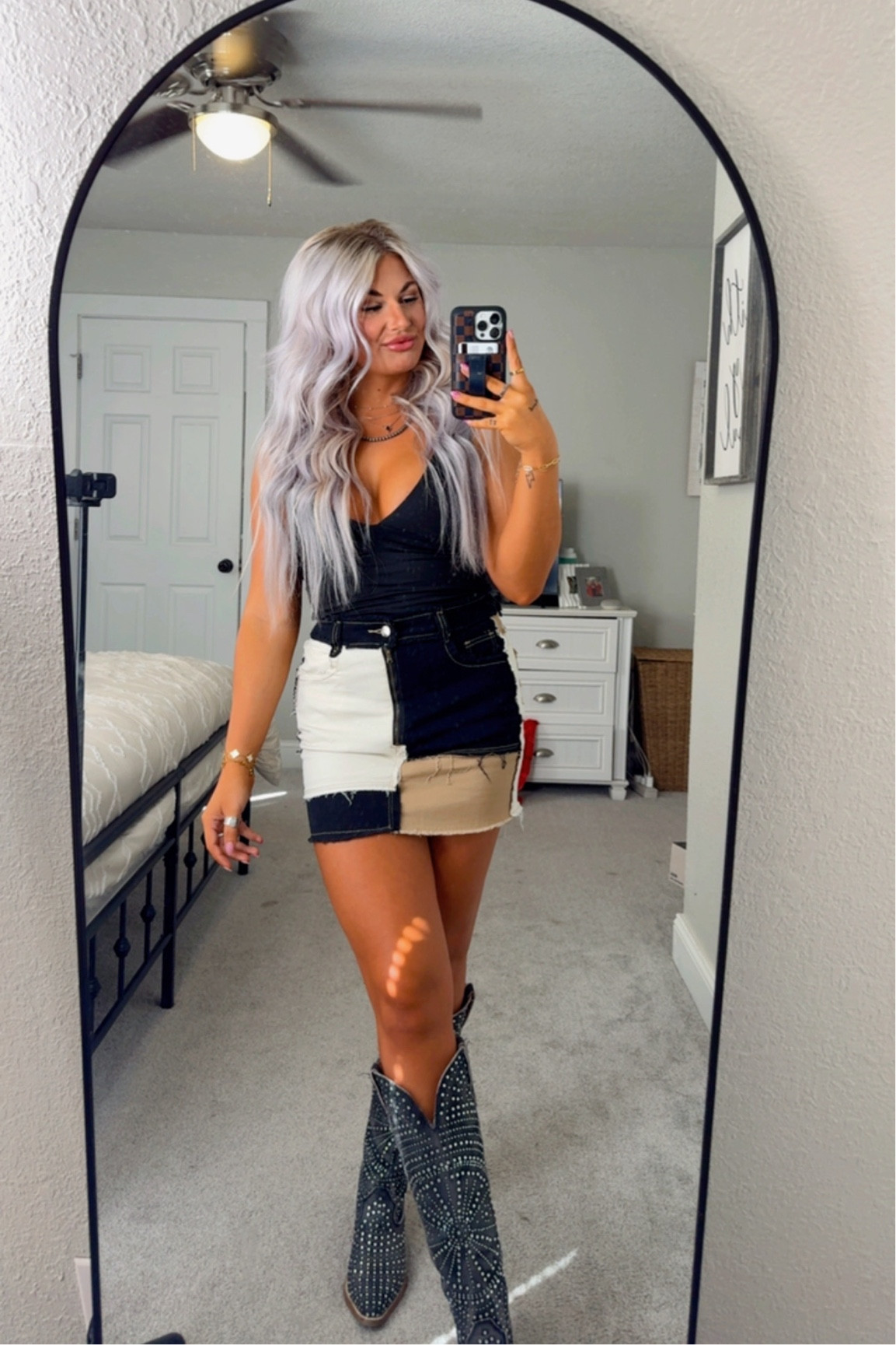 Riley Green concert outfit ✨🖤 #countryconcert #concertoutfitinspo #countrymusic

Use code randimellies to save on all Dingo1960 boots!! 👢 

#LTKStyleTip #LTKShoeCrush #LTKSeasonal