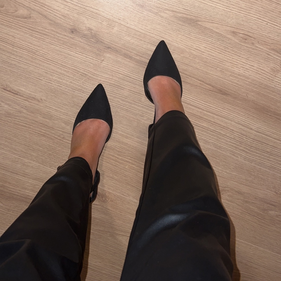 We love a good pointed-toe heel for the corporate girlies!!! 🖤

#LTKstyletip #LTKworkwear #LTKshoecrush