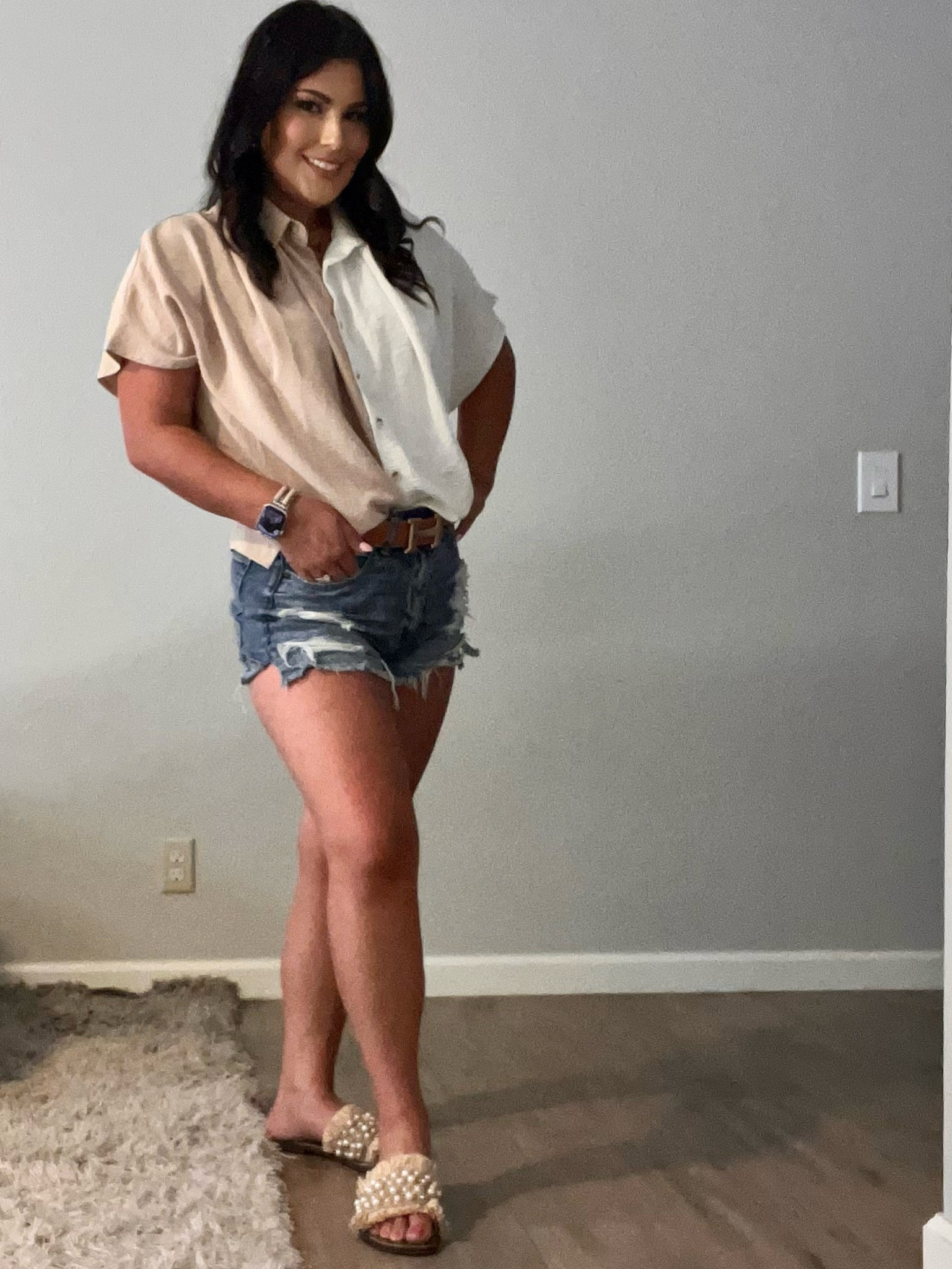 Casual summer outfit 🤍 neutral outfit 🤍 American Eagle shorts 🤍 Sam Edelman slides 

#LTKshoecrush #LTKSeasonal #LTKstyletip