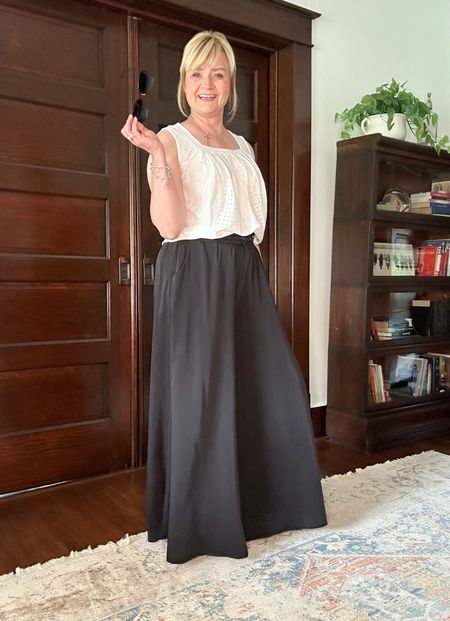 Dressy wide leg pants 

#LTKfindsunder50 #LTKover40 #LTKSeasonal