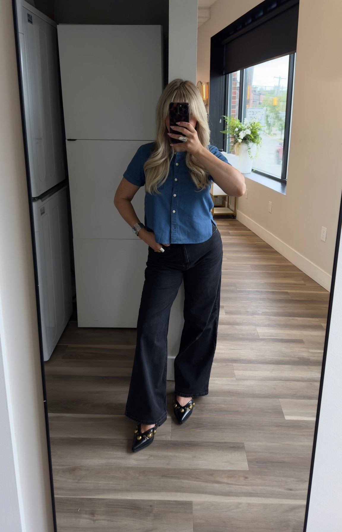 Vintage denim button up (link similar )
Black wide leg jeans size 6
ASOS studded pointed toe shoes size 7 

#LTKWorkwear #LTKMothersDay #LTKootd