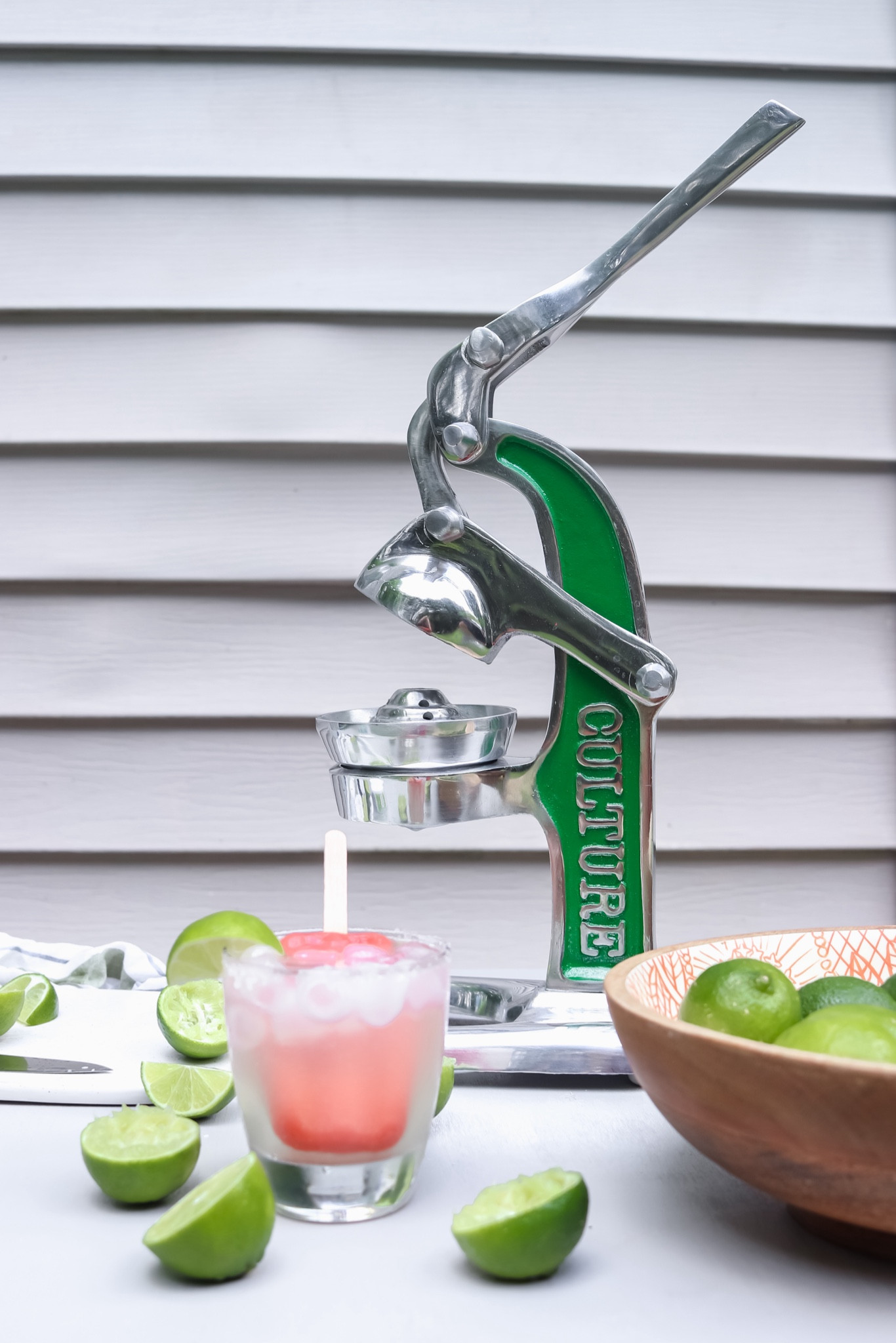 The @verve_culture Artisan Citrus Juicer is SO pretty and even more fun to use for drinks and juicing. It comes in 5 gorgeous colors and 2 sizes (pictured is the smaller size). This makes a beautiful gift, wedding registry item, housewarming present and more. 

#ad #verveculture / juicer / fresh juice / kitchen gifts / wedding gift / kitchen gadget / artisan juicer / citrus juicer / cocktail juicer 

#LTKGiftGuide #LTKParties #LTKHome