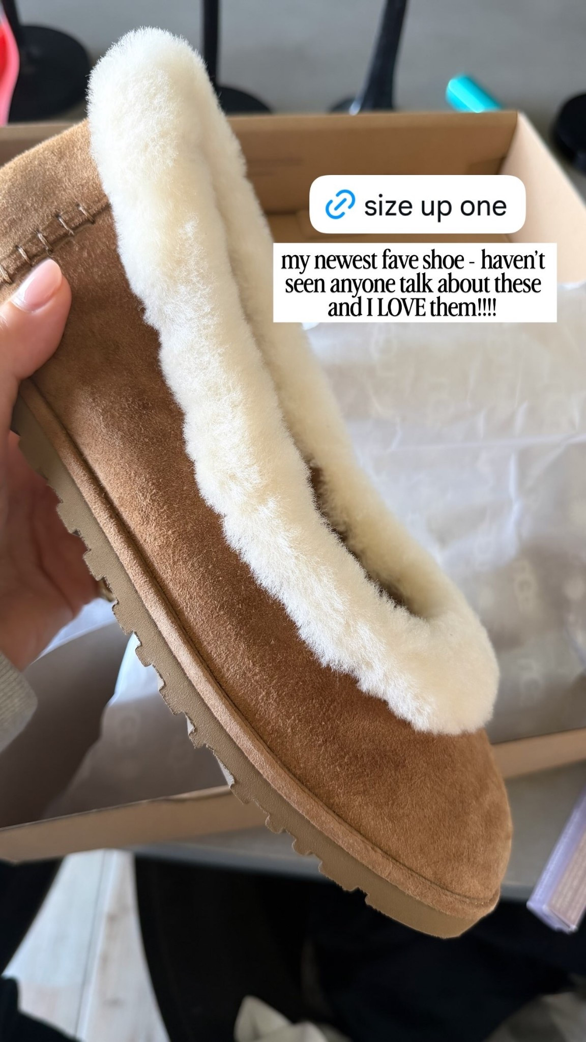 My newest fave shoe - haven’t seen anyone talk about these and I LOVE them!!!!

UGG Slippers, slipper finds, fall essentials, fall finds, comfy casual shoes