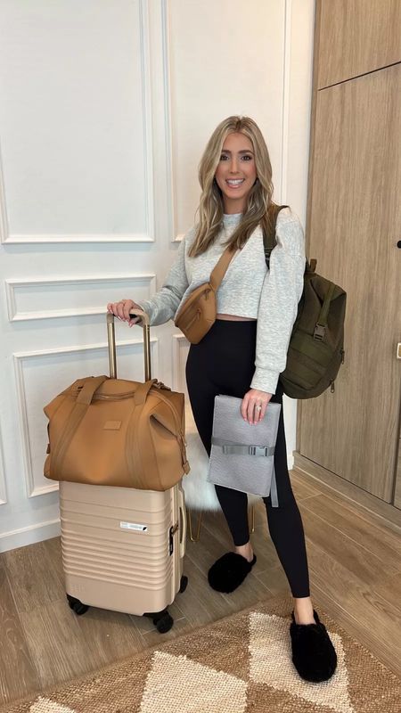 My pullover seen here is currently 25% off! A perfect travel look! Linking my luggage too. 

YPB sale
Abercrombie 
Travel outfitt

#LTKSaleAlert #LTKTravel #LTKStyleTip