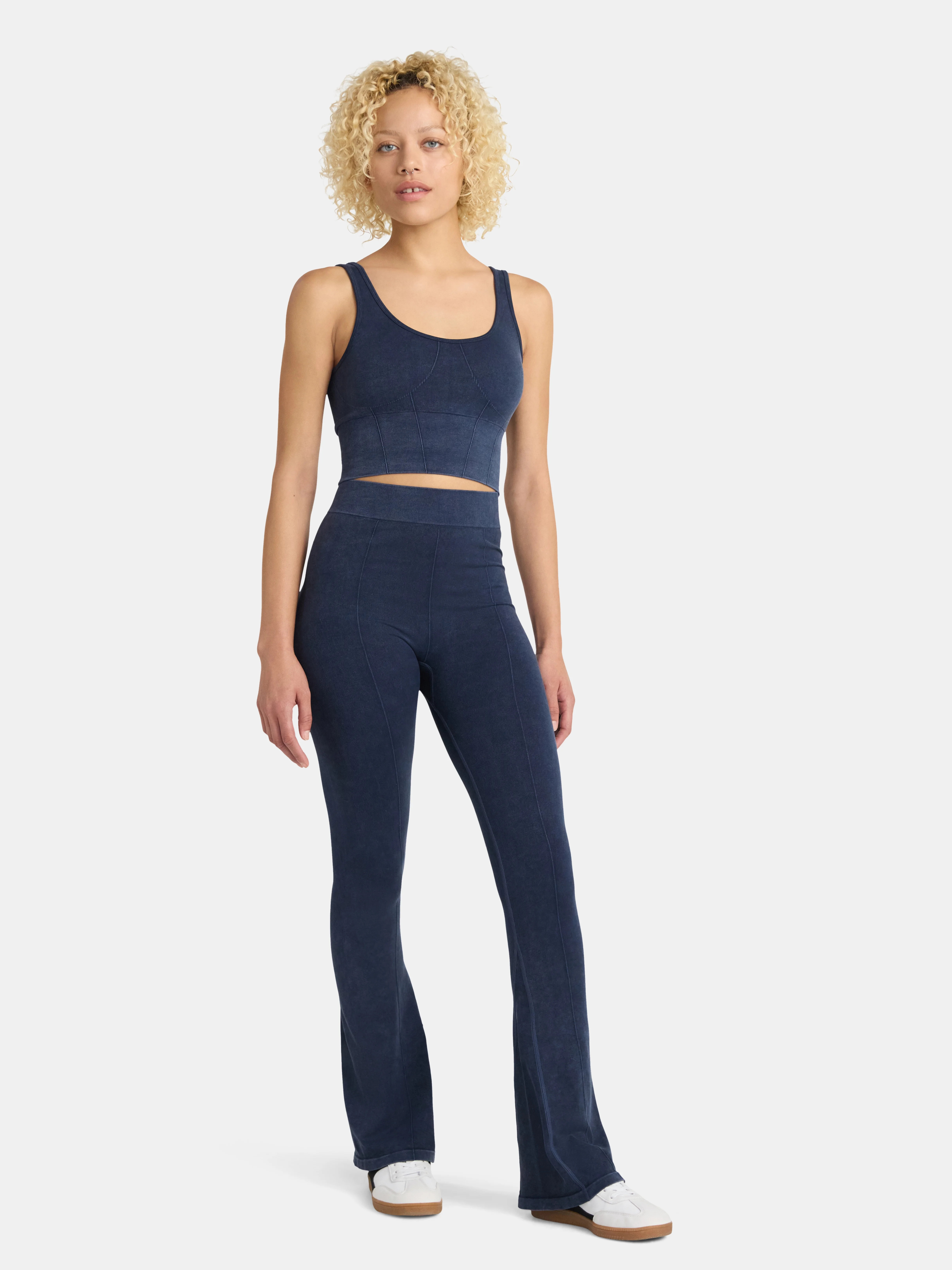 No Boundaries Seamless Scoop Cropped Tank and Flare Leggings Set, 2-Piece, Women’s | Walmart (US)