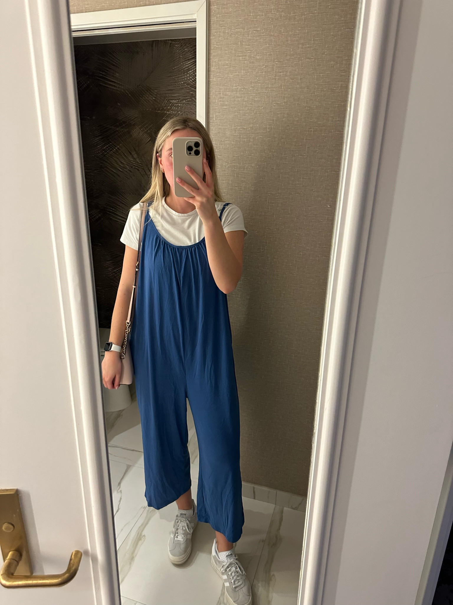 Travel OOTD

#LTKshoecrush #LTKtravel #LTKfindsunder50