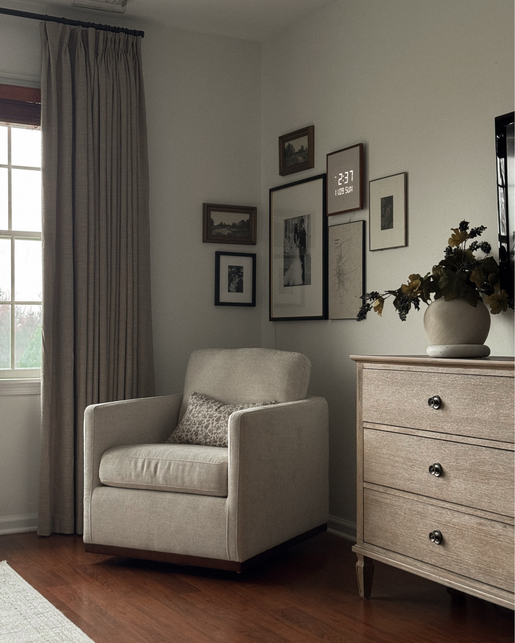 Back in stock!!

Wall clock, wall gallery, sideboard decor, living room decor, bedroom decor, console table decorr

#LTKHome