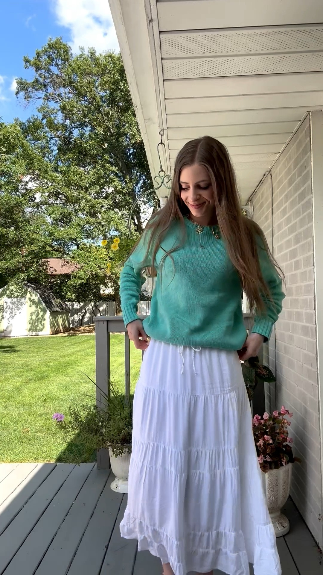 8/3/25 ootd!

Sweater: Polo (thrifted)
Skirt: Hollister
Sandals: Journee Collectionn