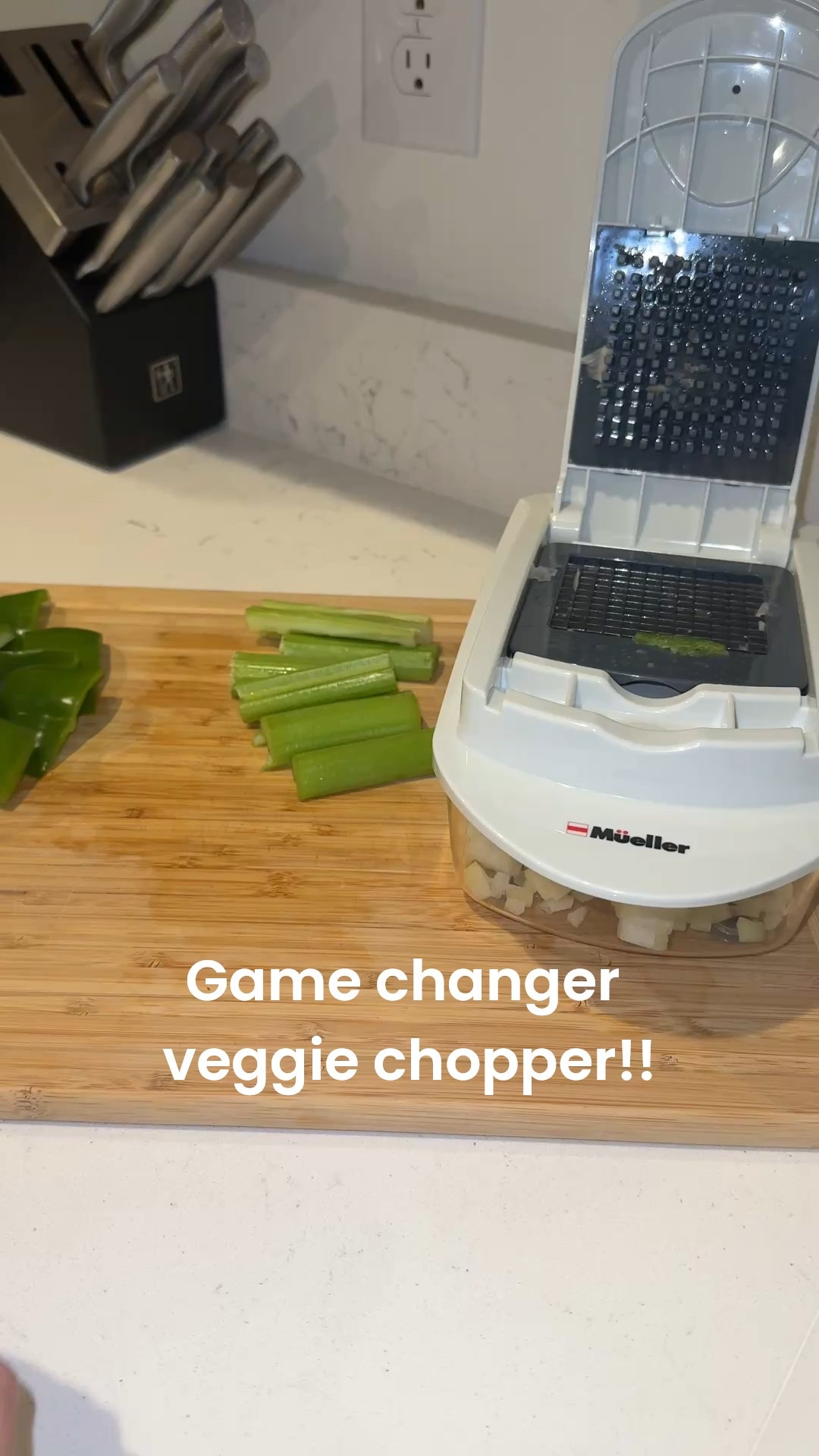 Love using this veggie chopper to make meal prep easier! 