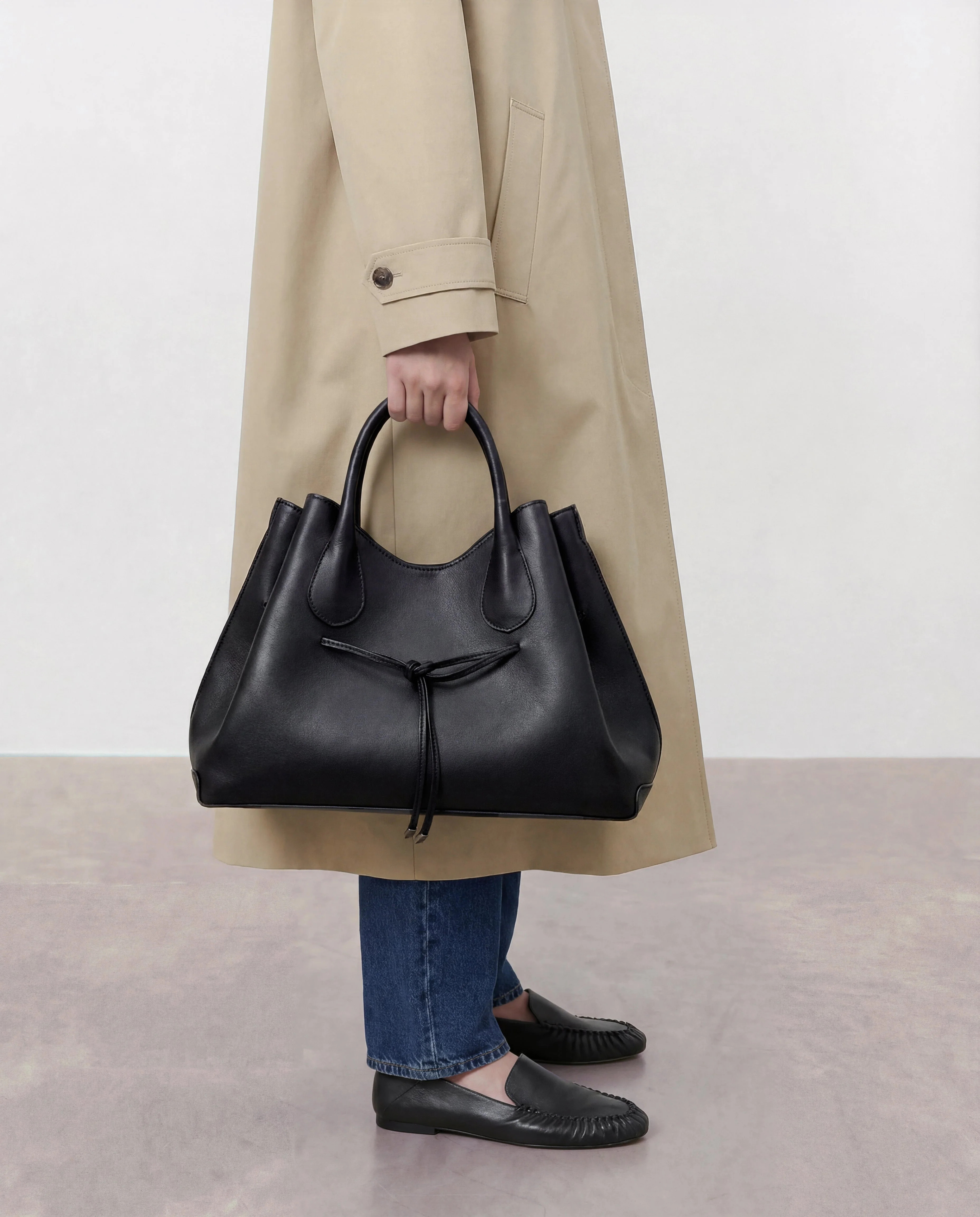 Maris Tote Bag Leather Black | Flattered