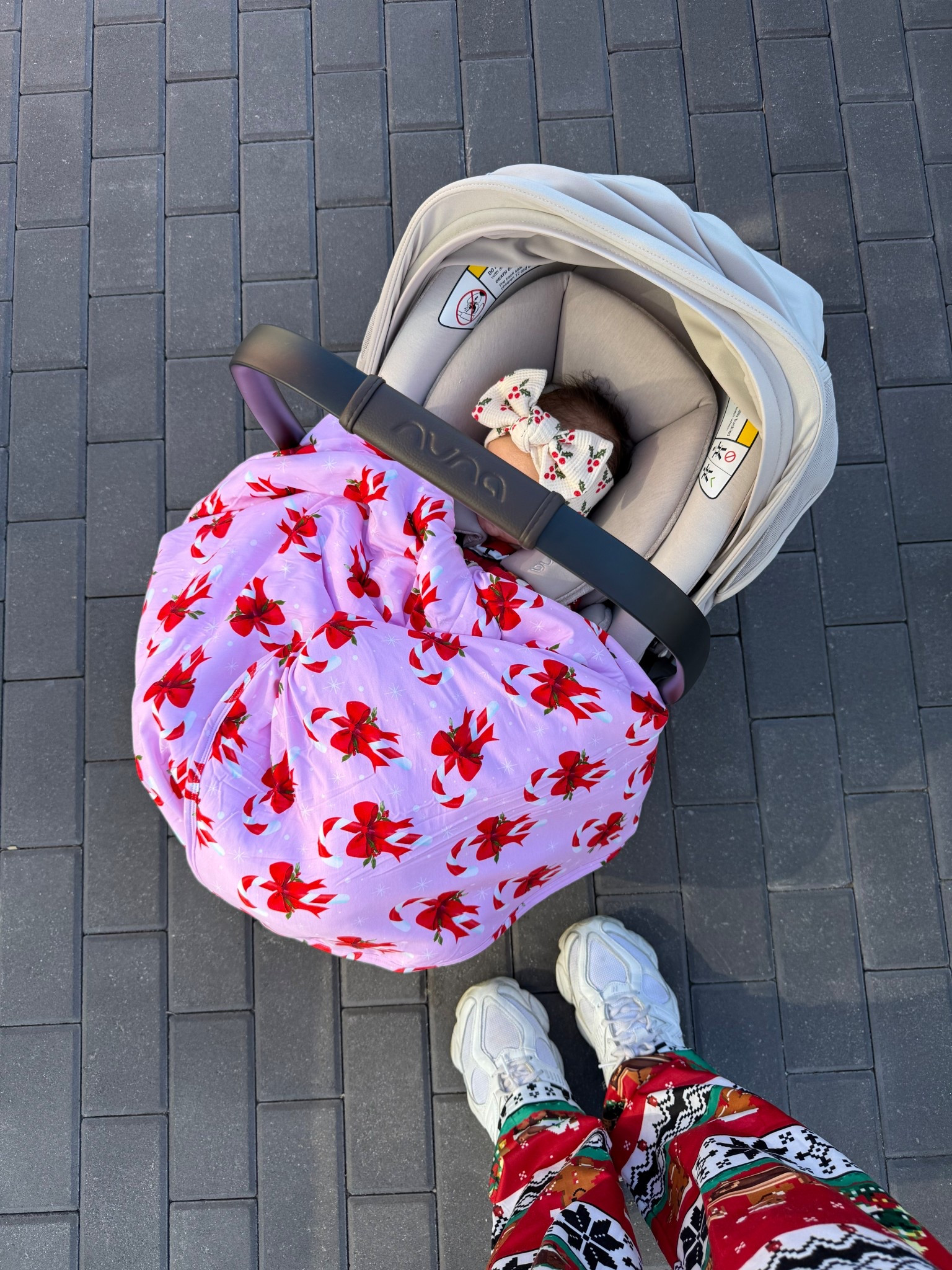 Off to grandmas 

#LTKHoliday #LTKmomlife #LTKdayinmylife